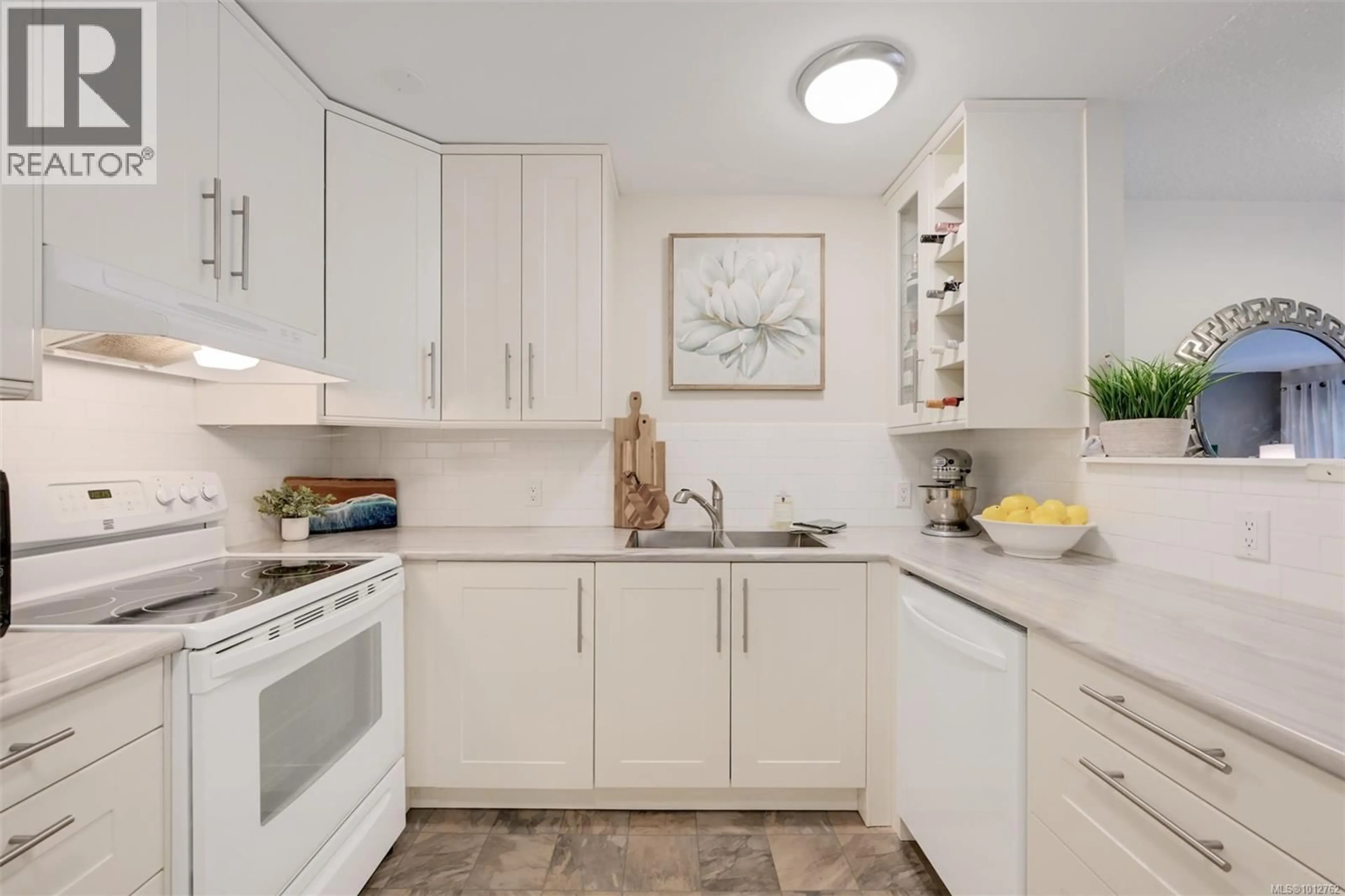 Standard kitchen, ceramic/tile floor for 208 - 505 COOK STREET, Victoria British Columbia V8V3Y4