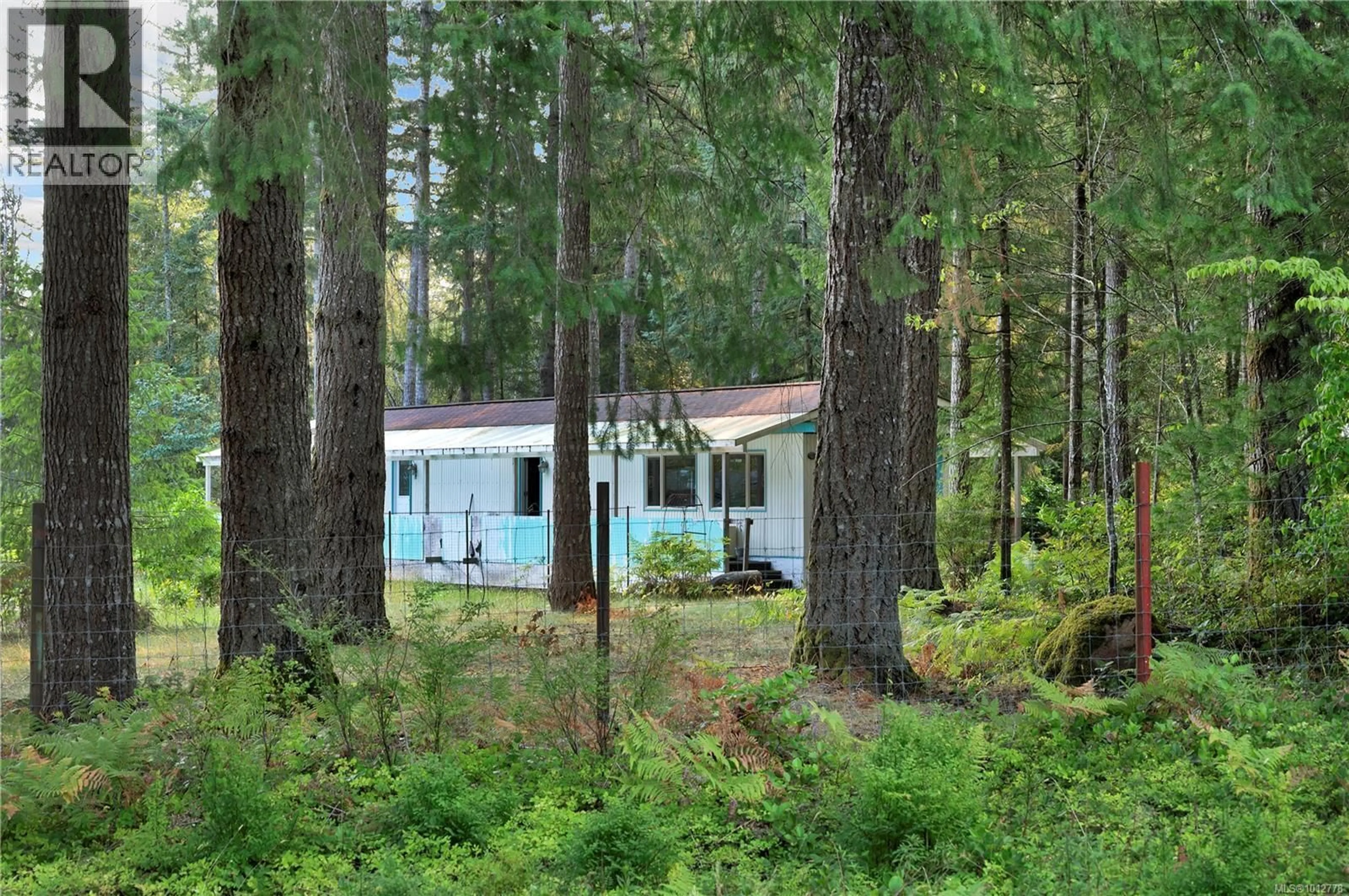 Home with vinyl exterior material, forest/trees view for 9311 MARTIN PARK DRIVE, Black Creek British Columbia V9J1C3