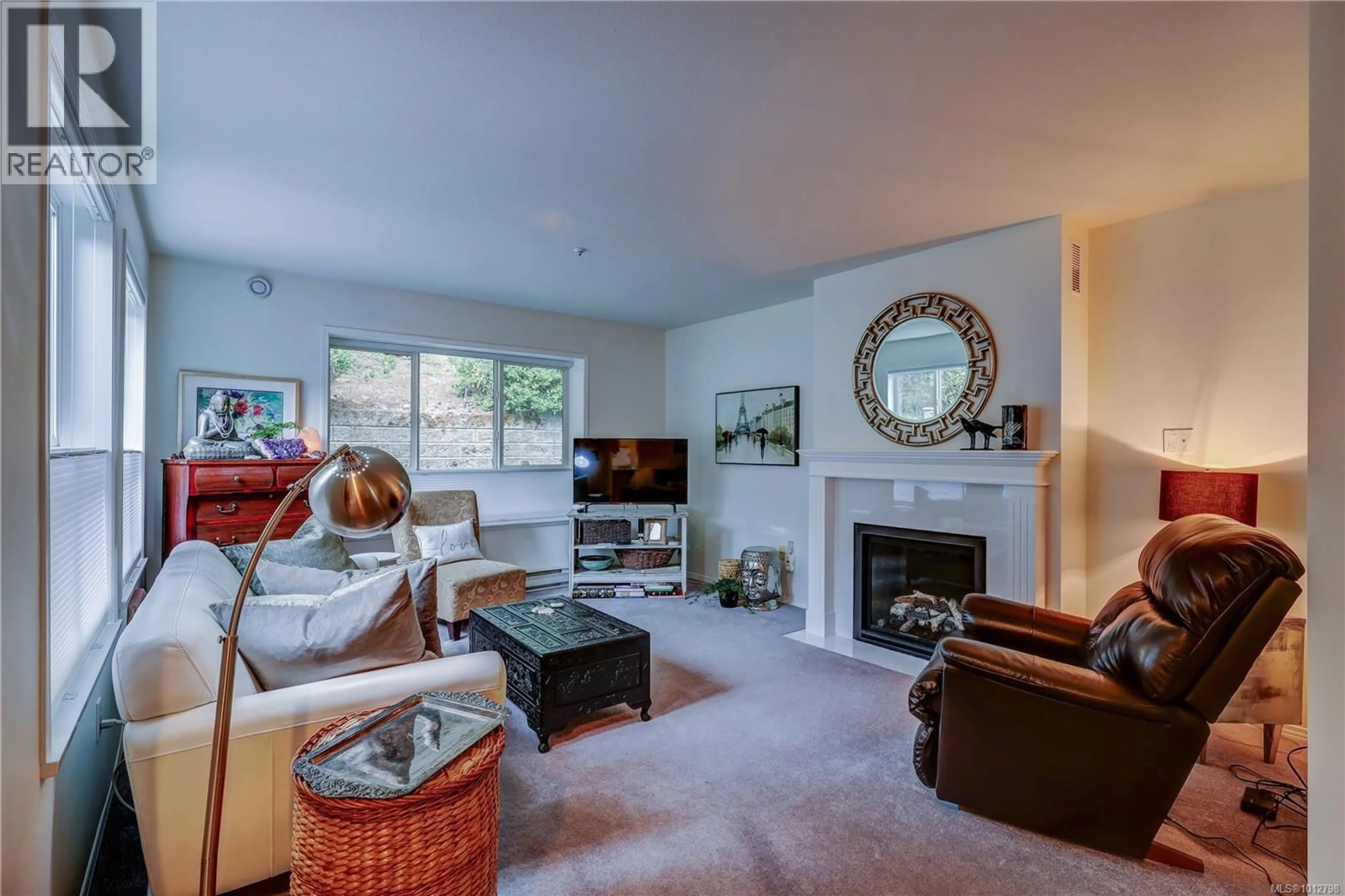 Living room with furniture, unknown for 5959 WATERTON DRIVE, Nanaimo British Columbia V9T6A9