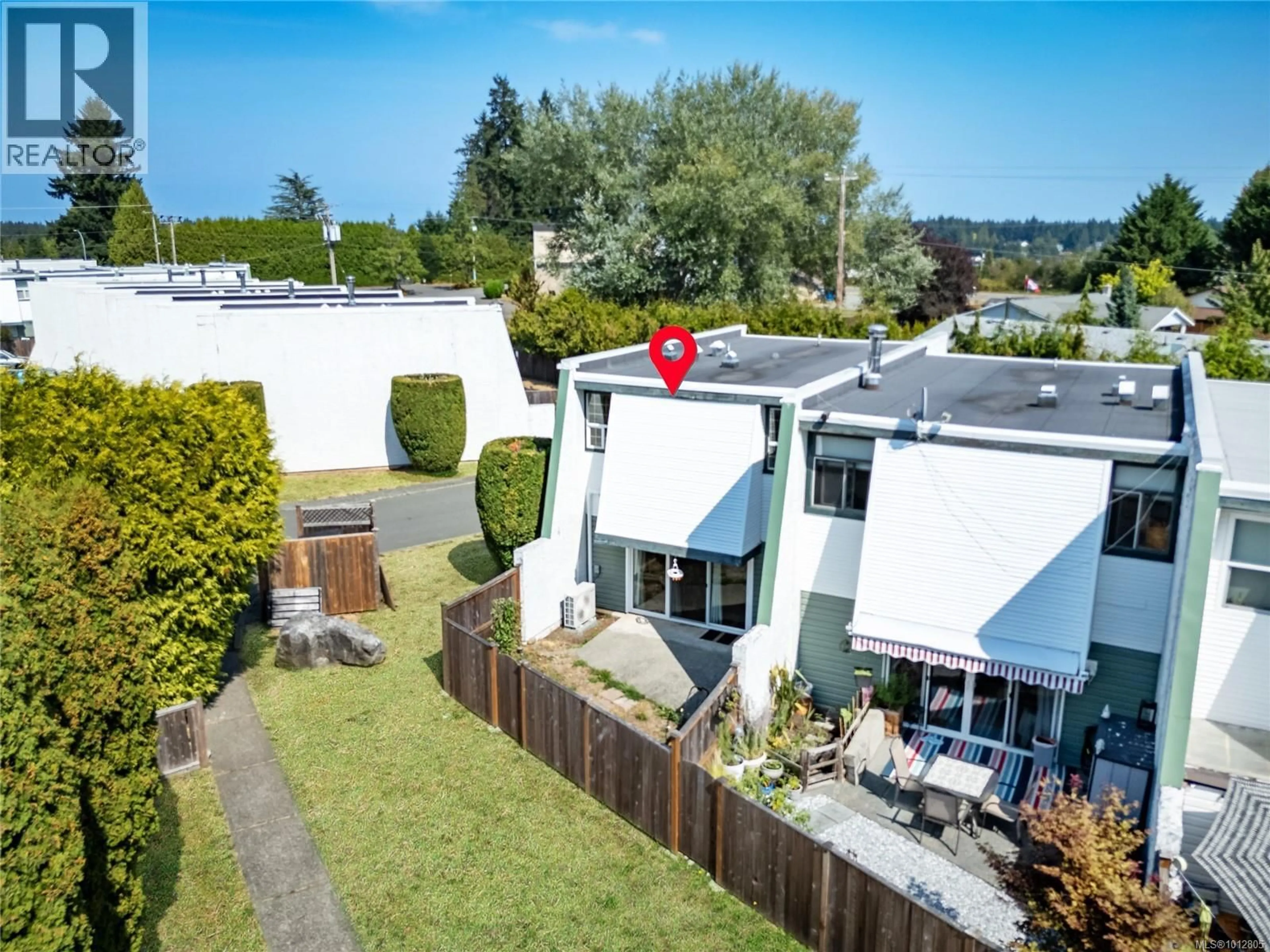 A pic from outside/outdoor area/front of a property/back of a property/a pic from drone, city buildings view from balcony for 37 - 1957 GUTHRIE ROAD, Comox British Columbia V9M2J2