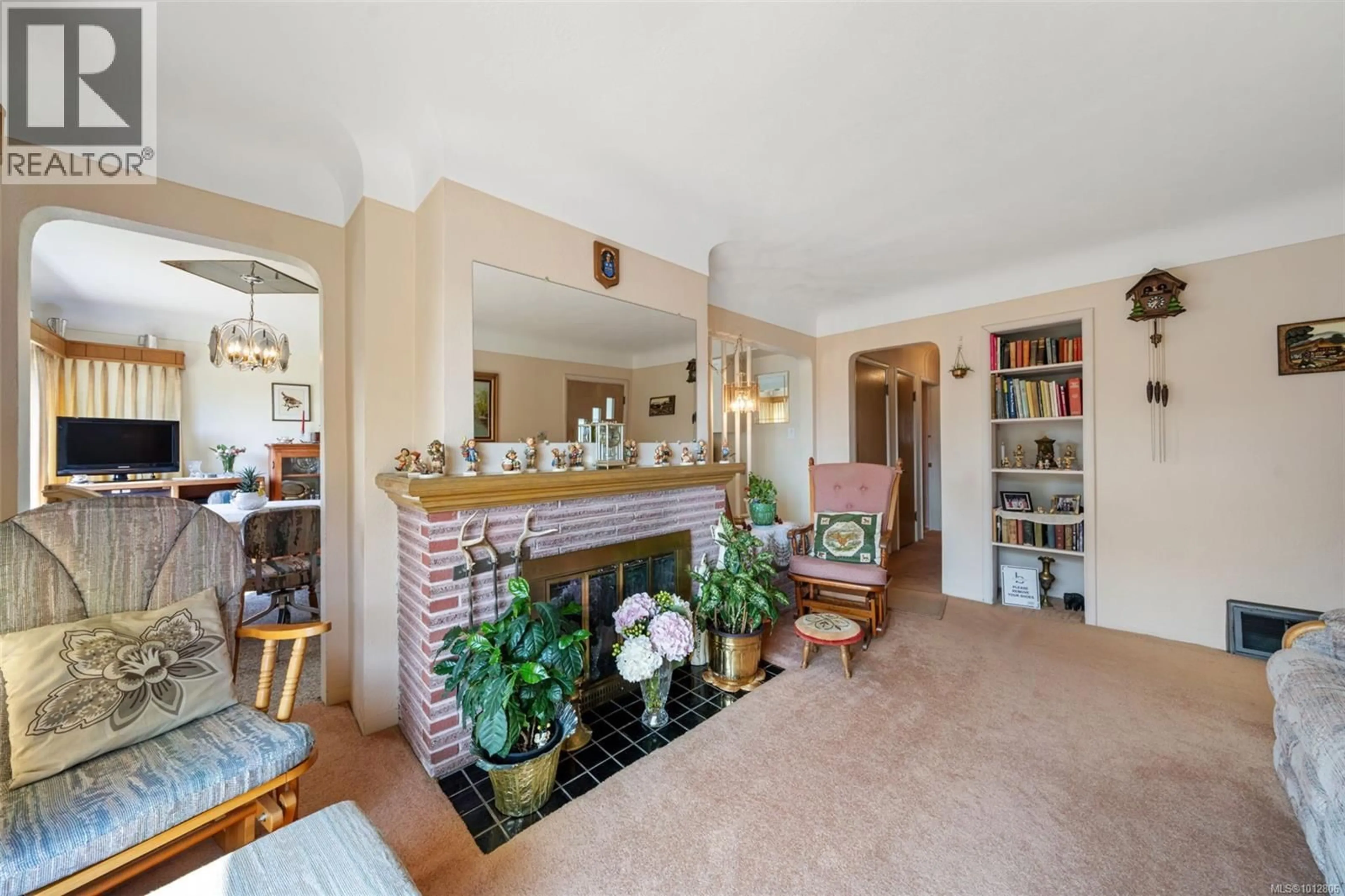 Unknown for 1924 ALLENBY STREET, Saanich British Columbia V8R3B8