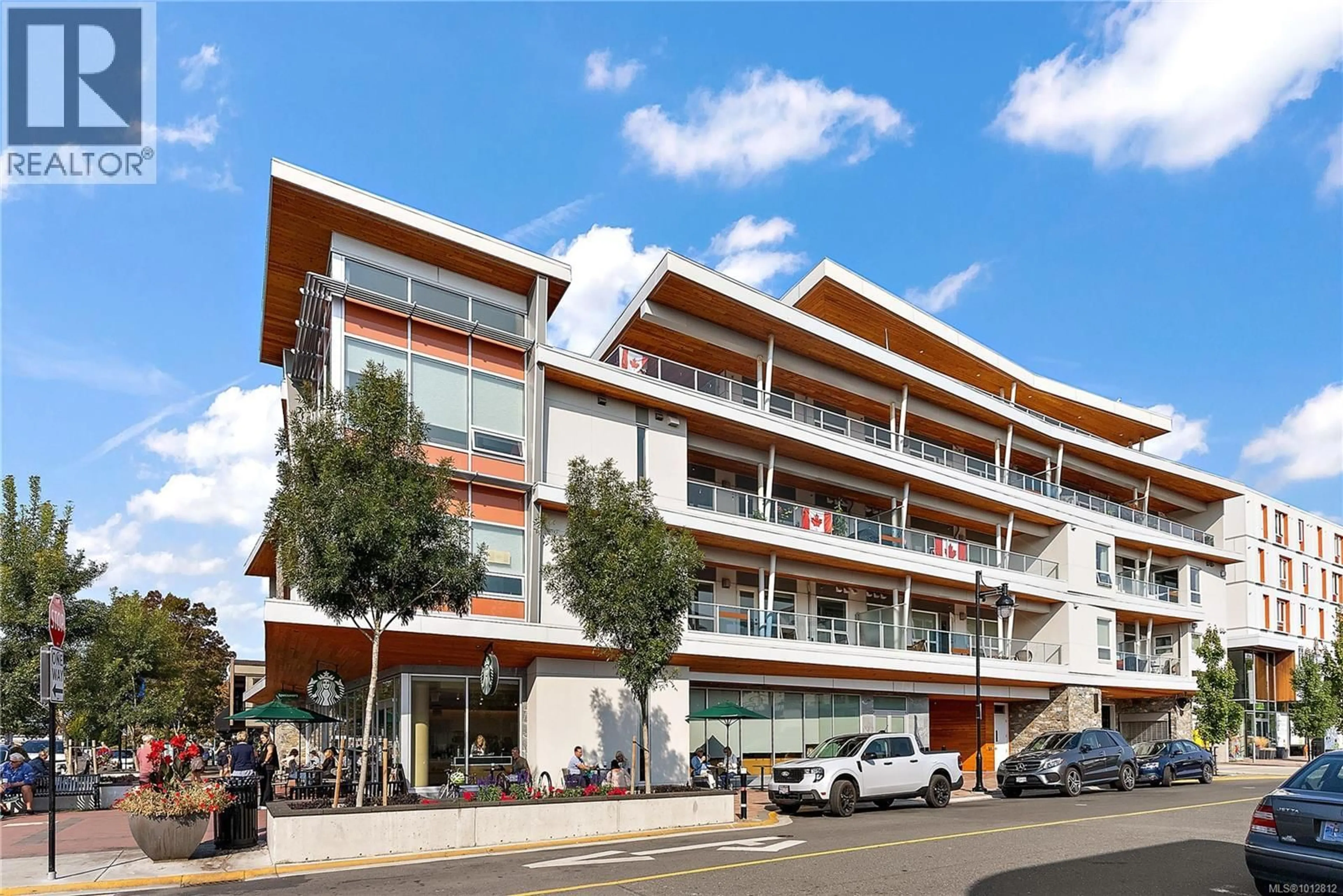 Unknown for 202 - 9818 FOURTH STREET, Sidney British Columbia V8L1X4