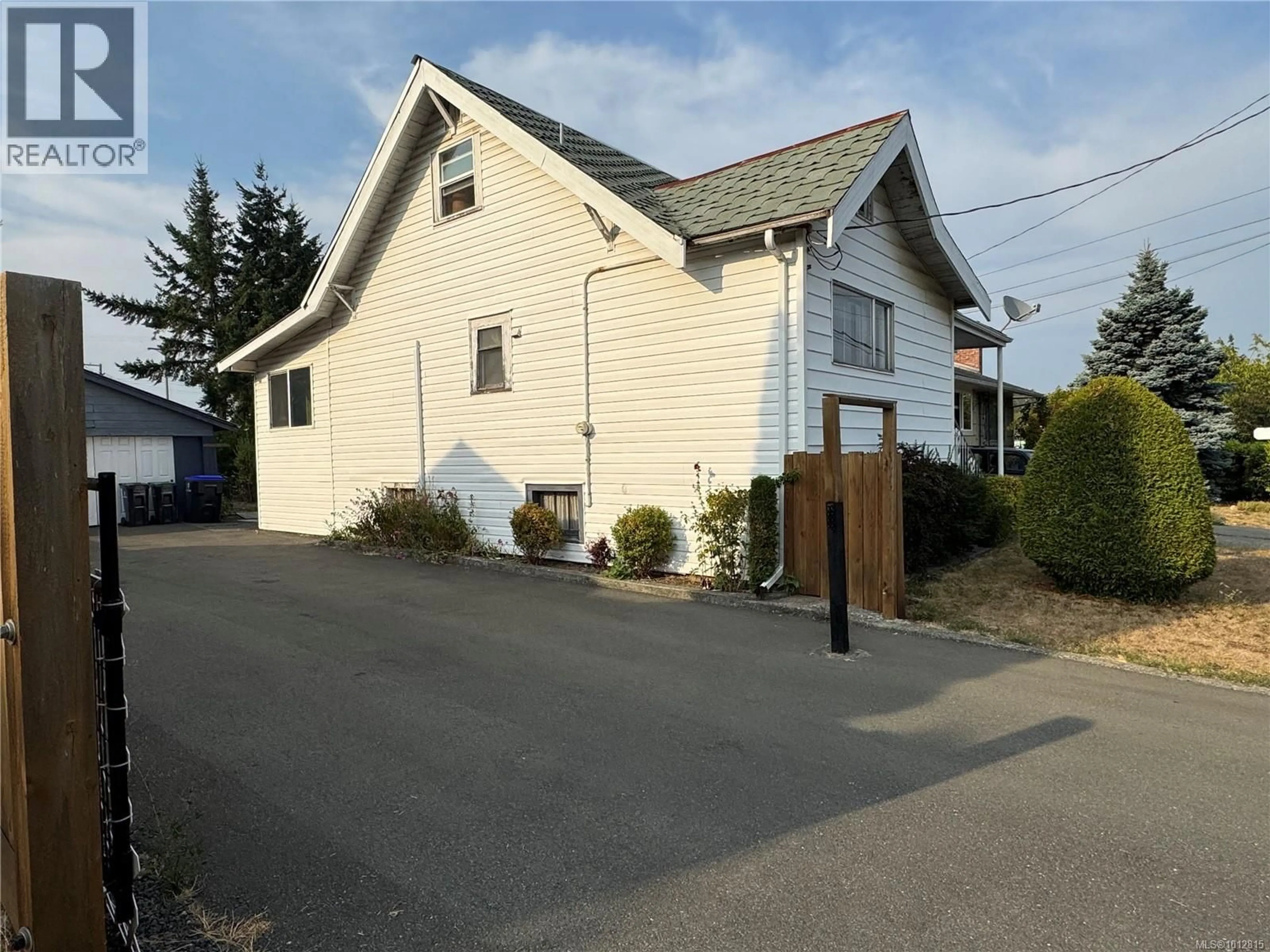 Unknown for 379 11TH STREET, Courtenay British Columbia V9N1S4