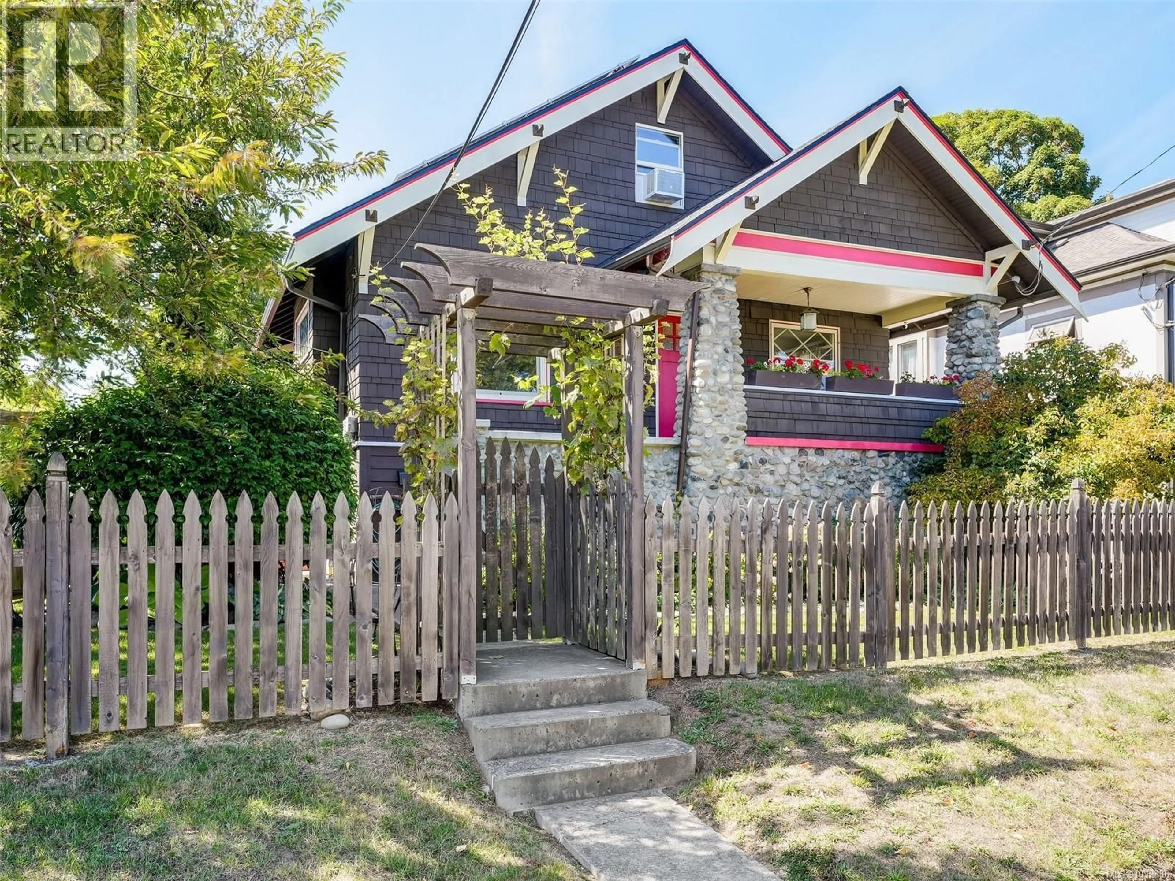 Unknown for 2502 PRIOR STREET, Victoria British Columbia V8T3X6