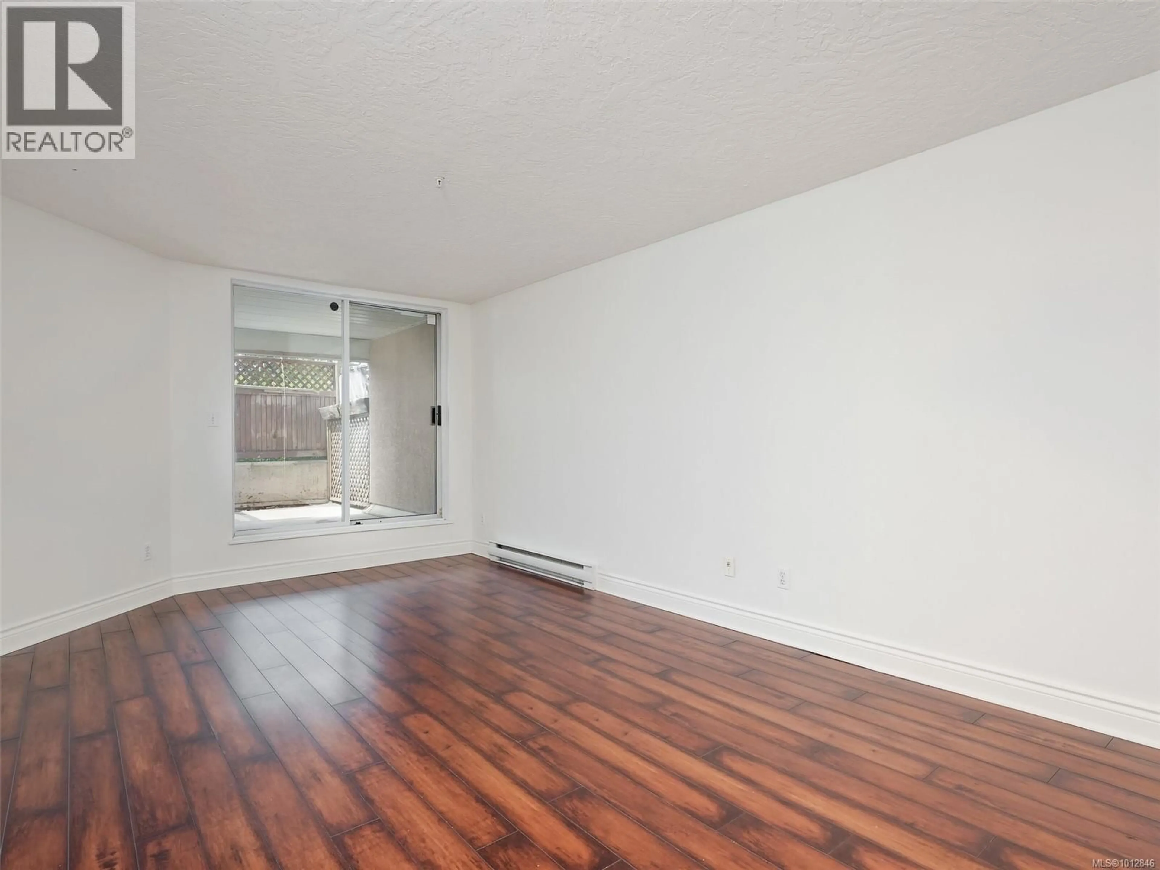 A pic of a room for 102 - 2511 QUADRA STREET, Victoria British Columbia V8T4E1