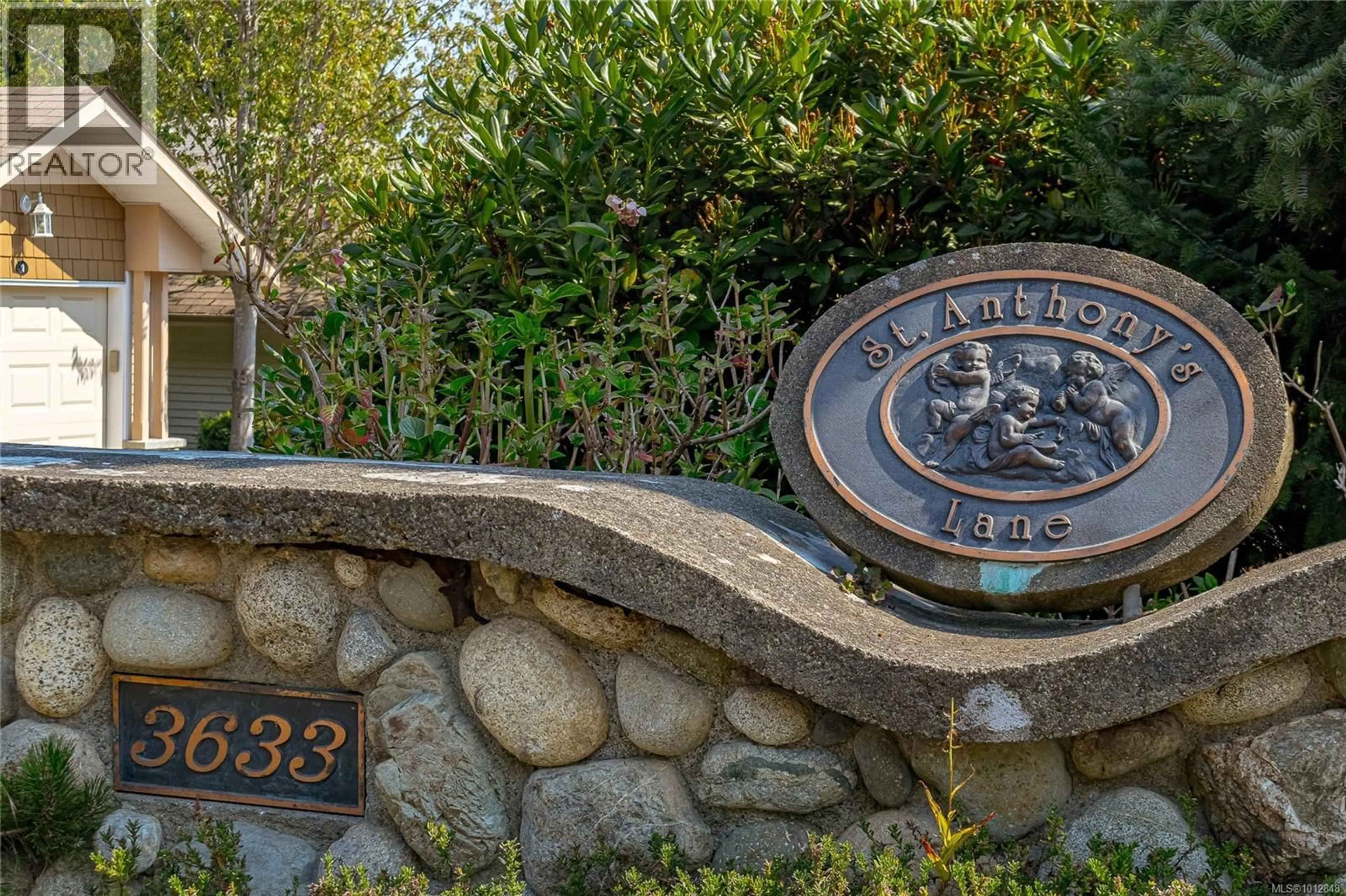 Unknown for 7 - 3633 CEDAR HILL ROAD, Saanich British Columbia V8T0A2