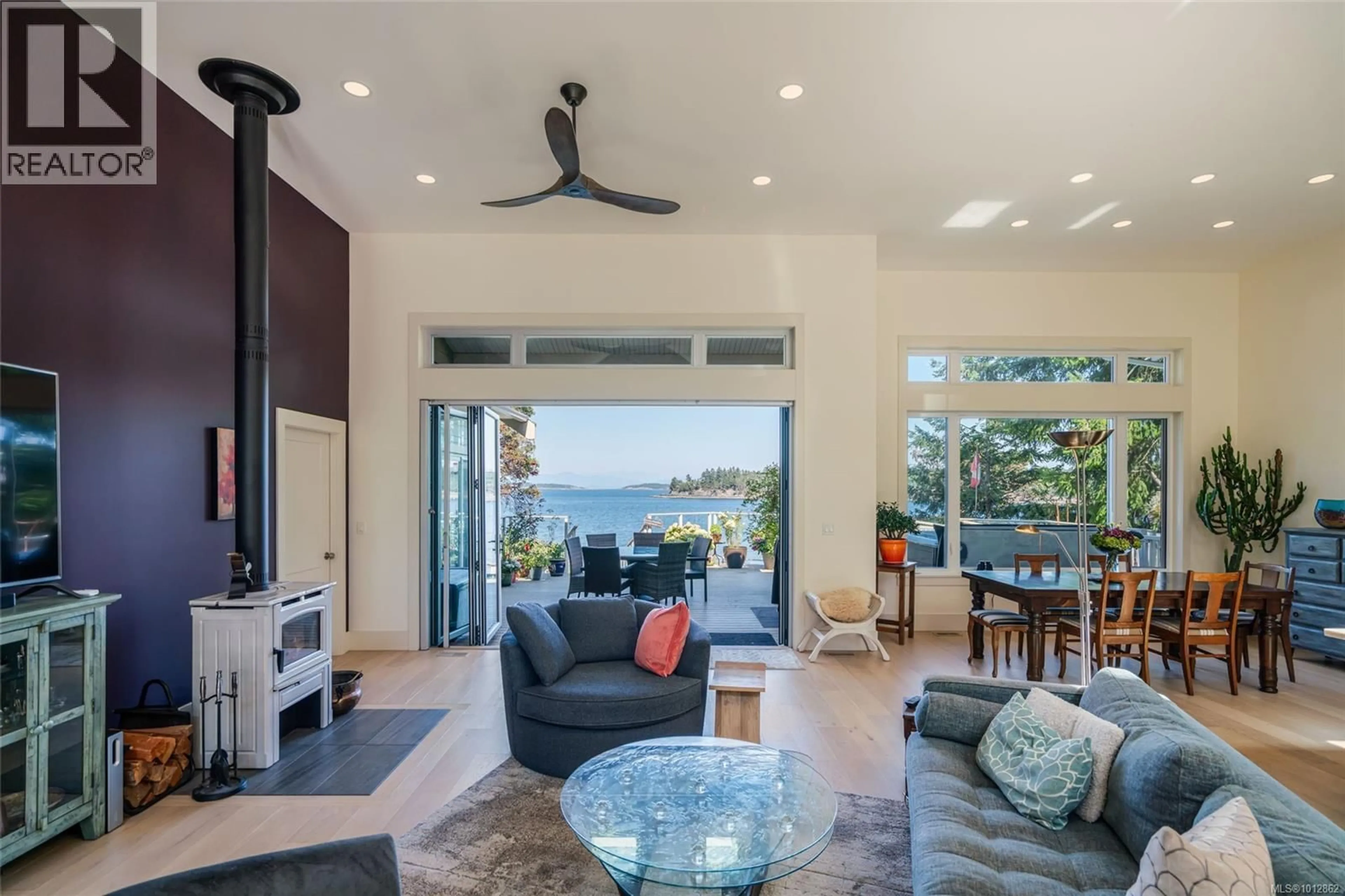 Living room with furniture, unknown for 1524 HAIDA WAY, Nanoose Bay British Columbia V9P9B5
