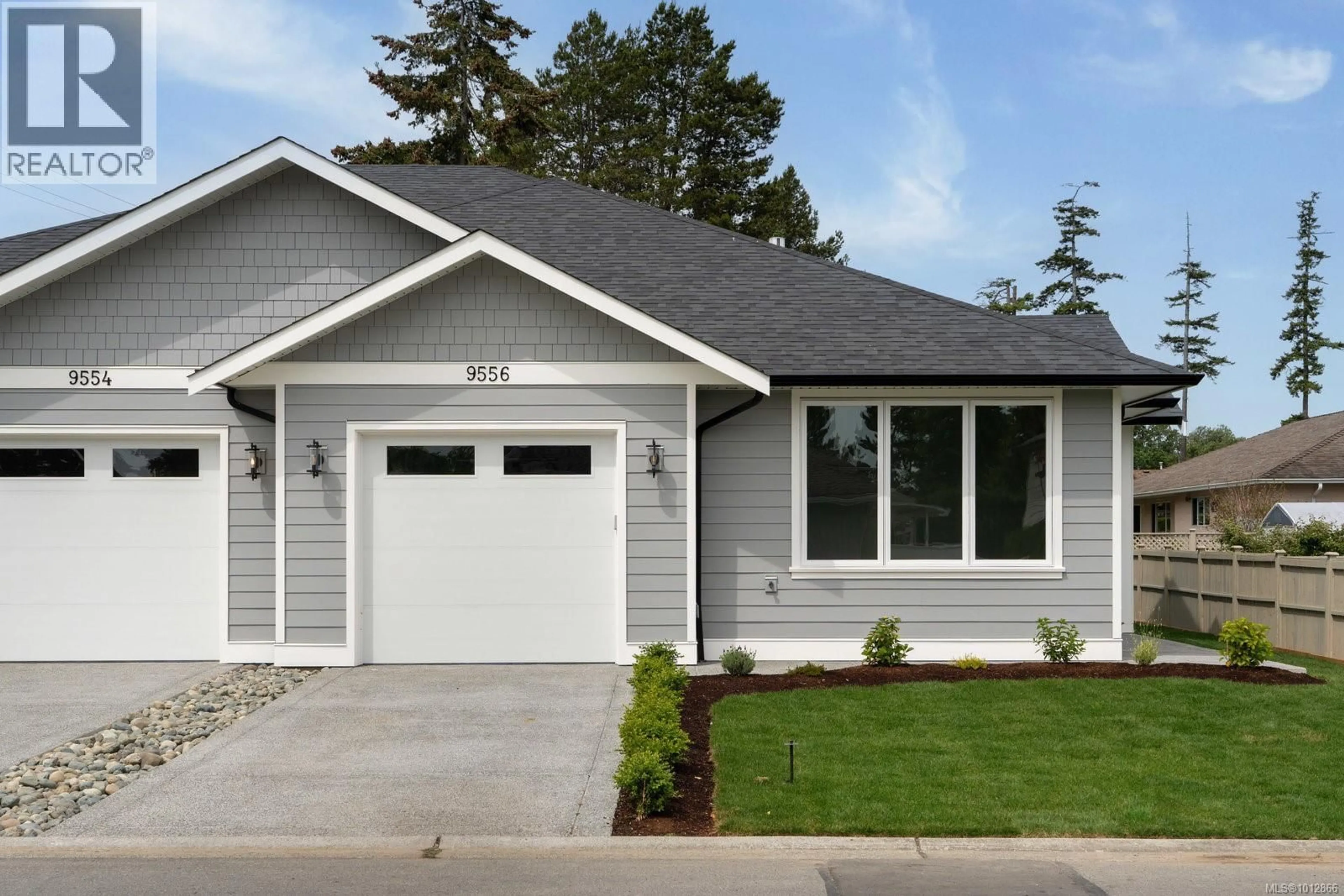 Home with vinyl exterior material, street for 9556 NORTHLAWN TERRACE, Sidney British Columbia V8L1R8