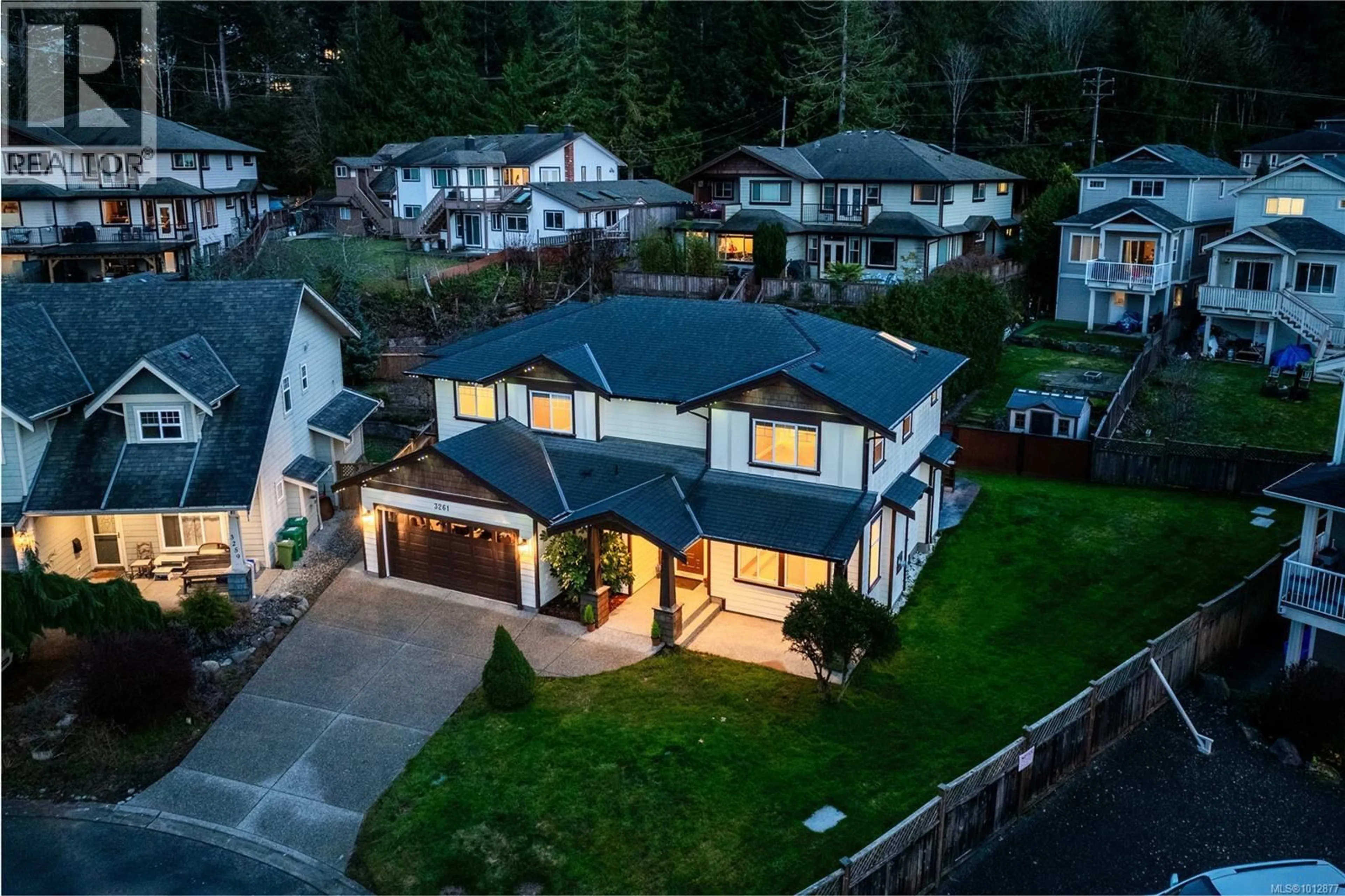 A pic from outside/outdoor area/front of a property/back of a property/a pic from drone, unknown for 3261 WILLSHIRE DRIVE, Langford British Columbia V9C2V4
