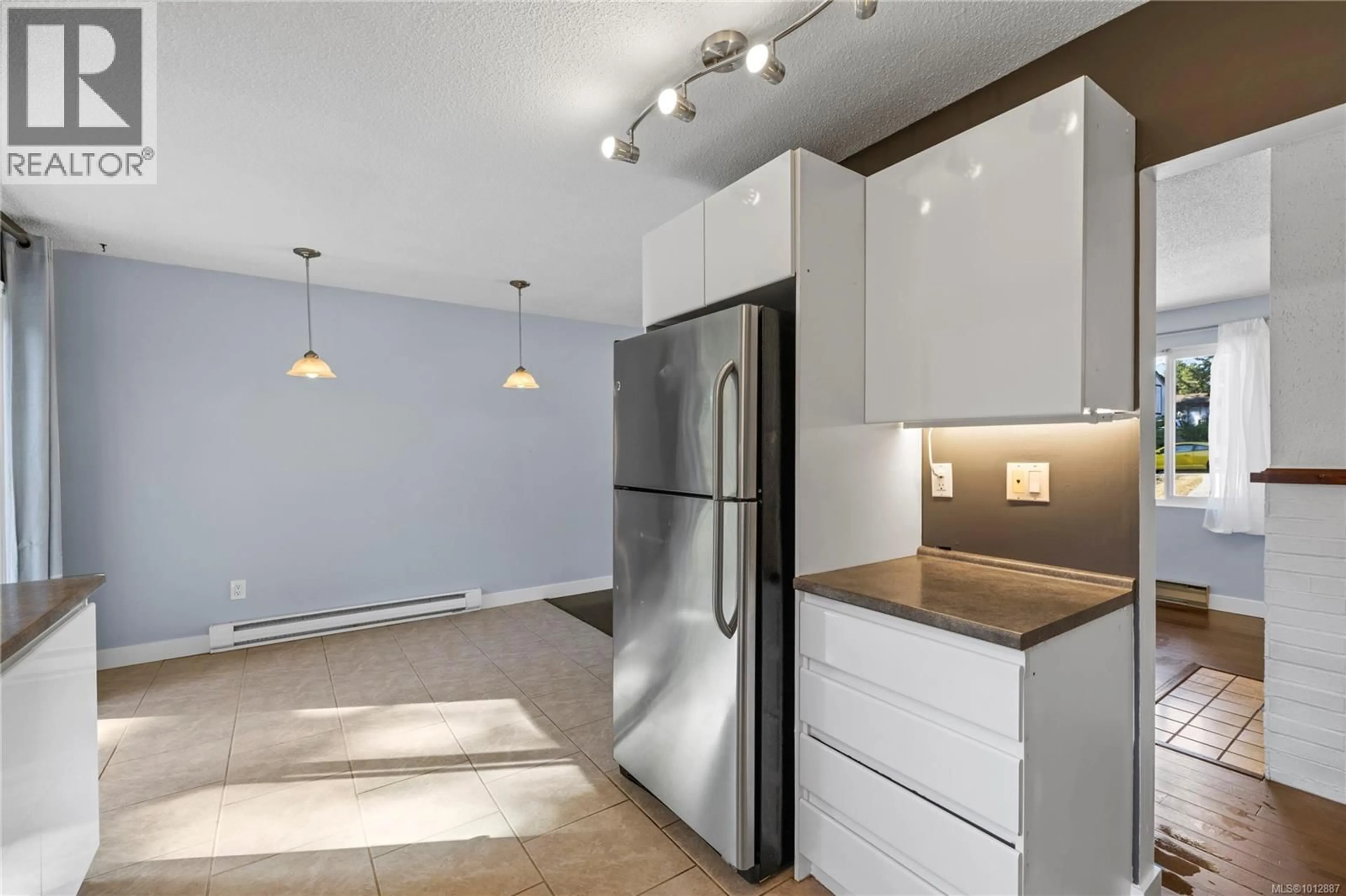 Open concept kitchen, unknown for 3731 CALDWELL STREET, Nanaimo British Columbia V9T3X5
