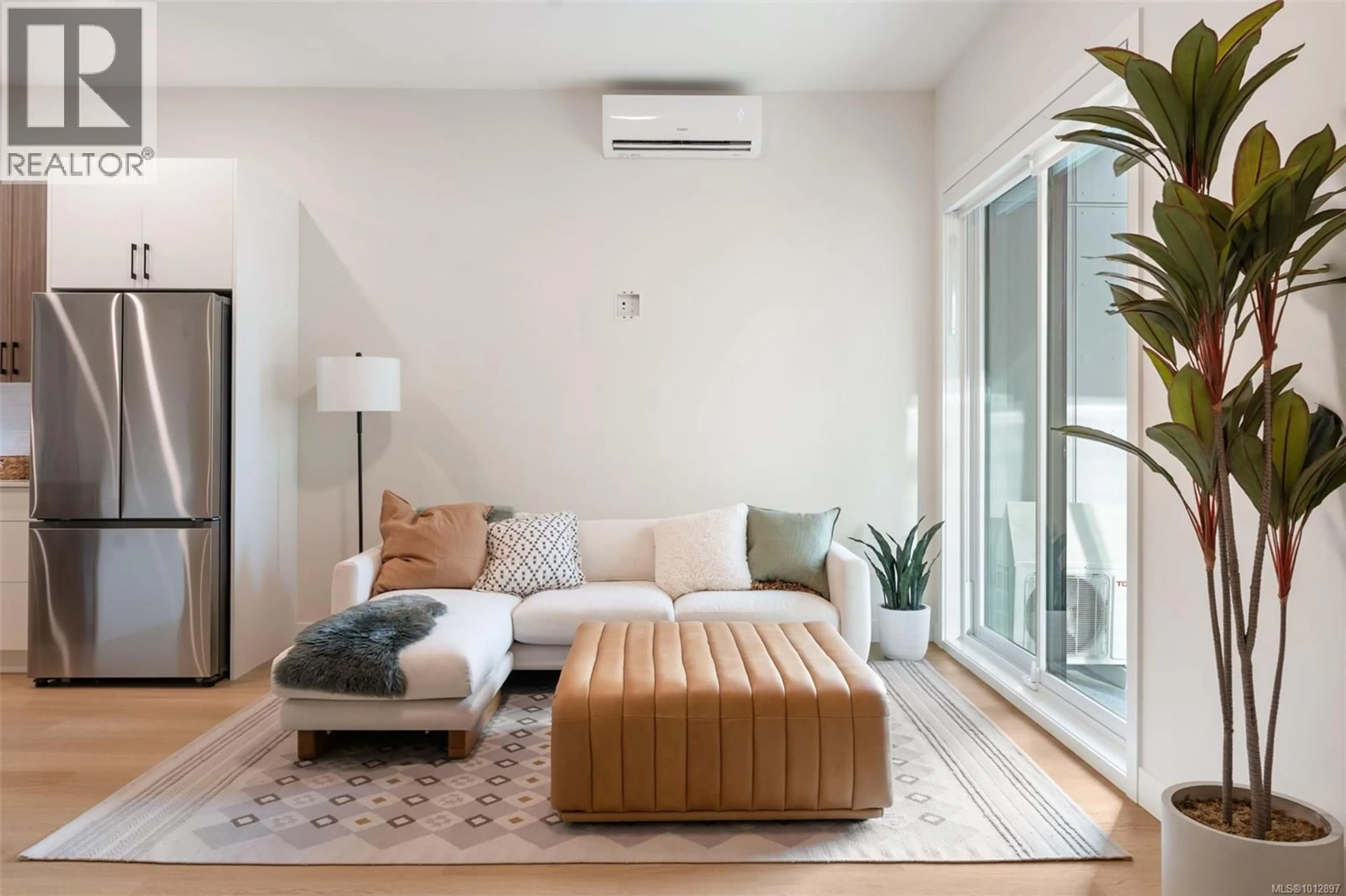 Living room with furniture, unknown for 406 - 2770 WINSTER ROAD, Langford British Columbia V9B7C7