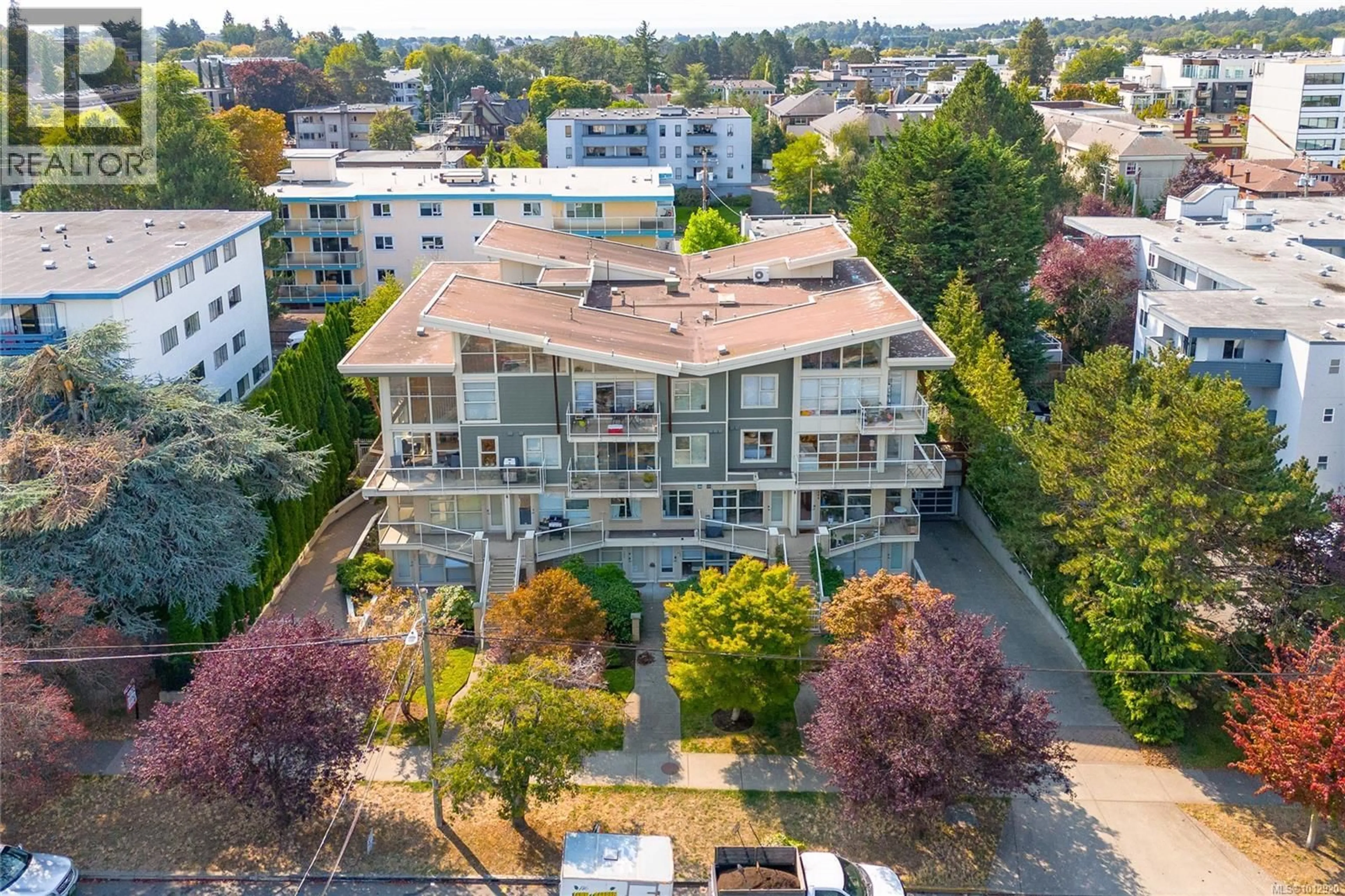 A pic from outside/outdoor area/front of a property/back of a property/a pic from drone, city buildings view from balcony for 303 - 1155 YATES STREET, Victoria British Columbia V8V3N1