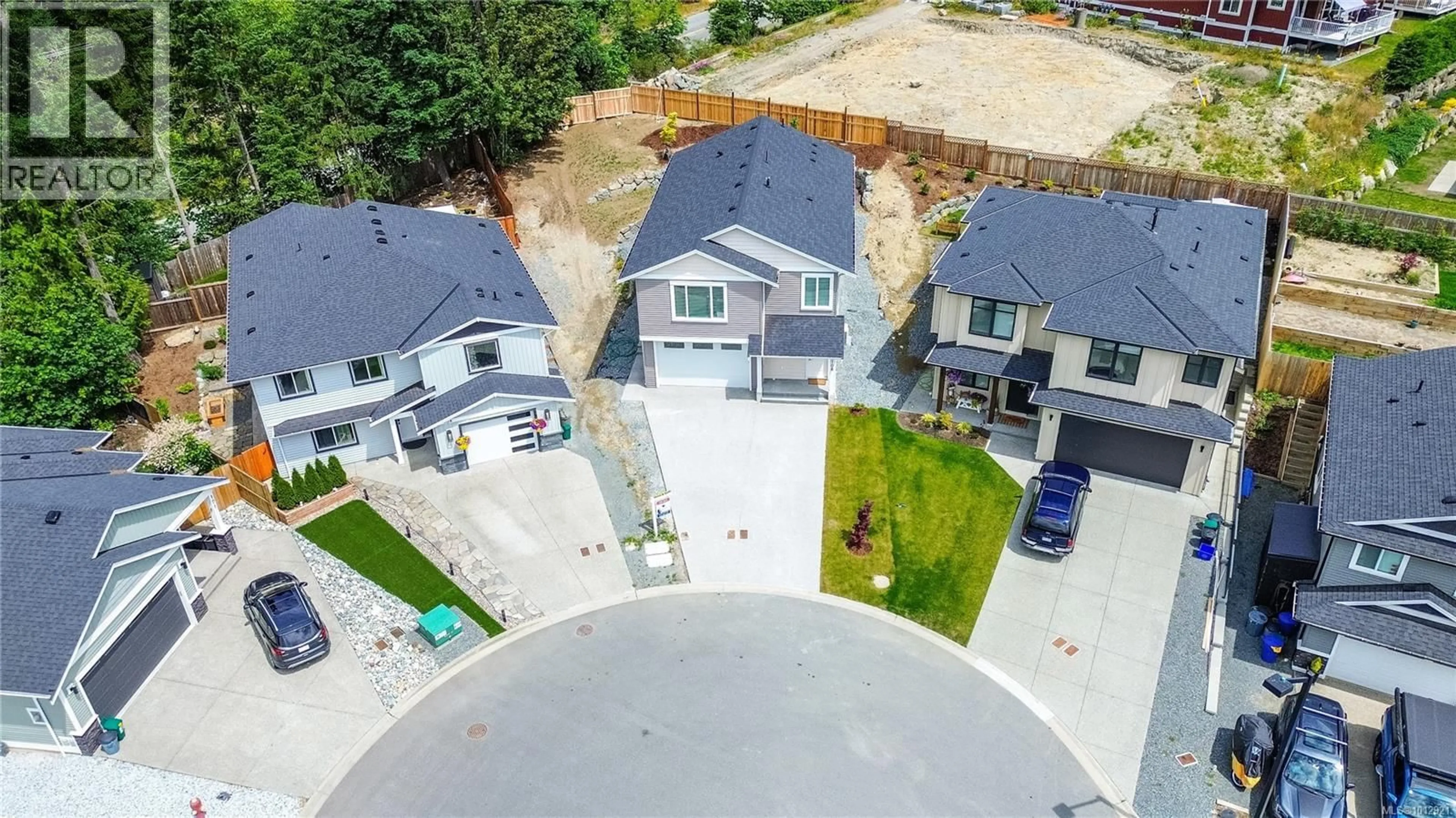 A pic from outside/outdoor area/front of a property/back of a property/a pic from drone, street for 108 BURNS PLACE, Ladysmith British Columbia V9G1P8