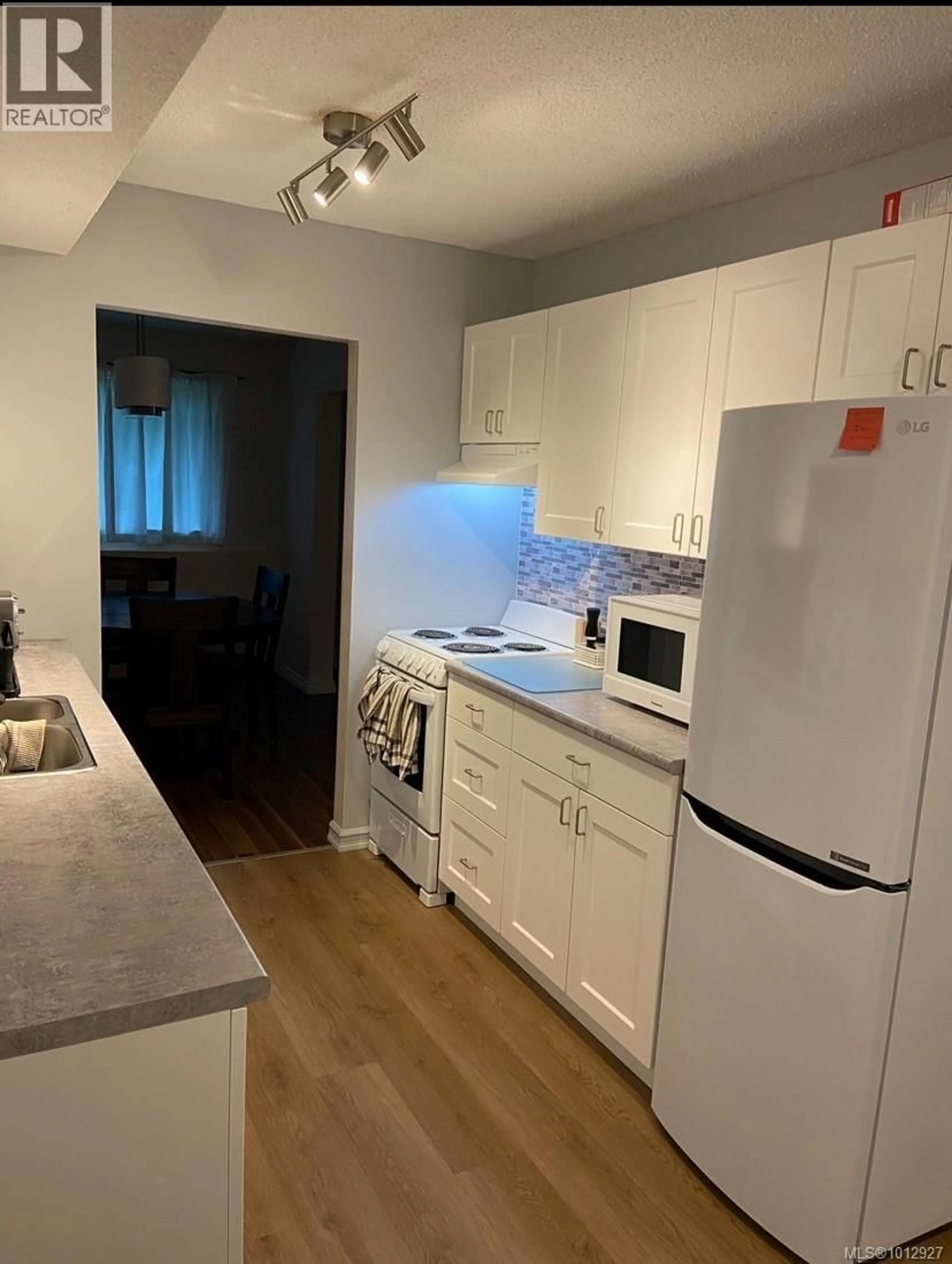 Standard kitchen, unknown for 101 - 7450 RUPERT STREET, Port Hardy British Columbia V0N2P0