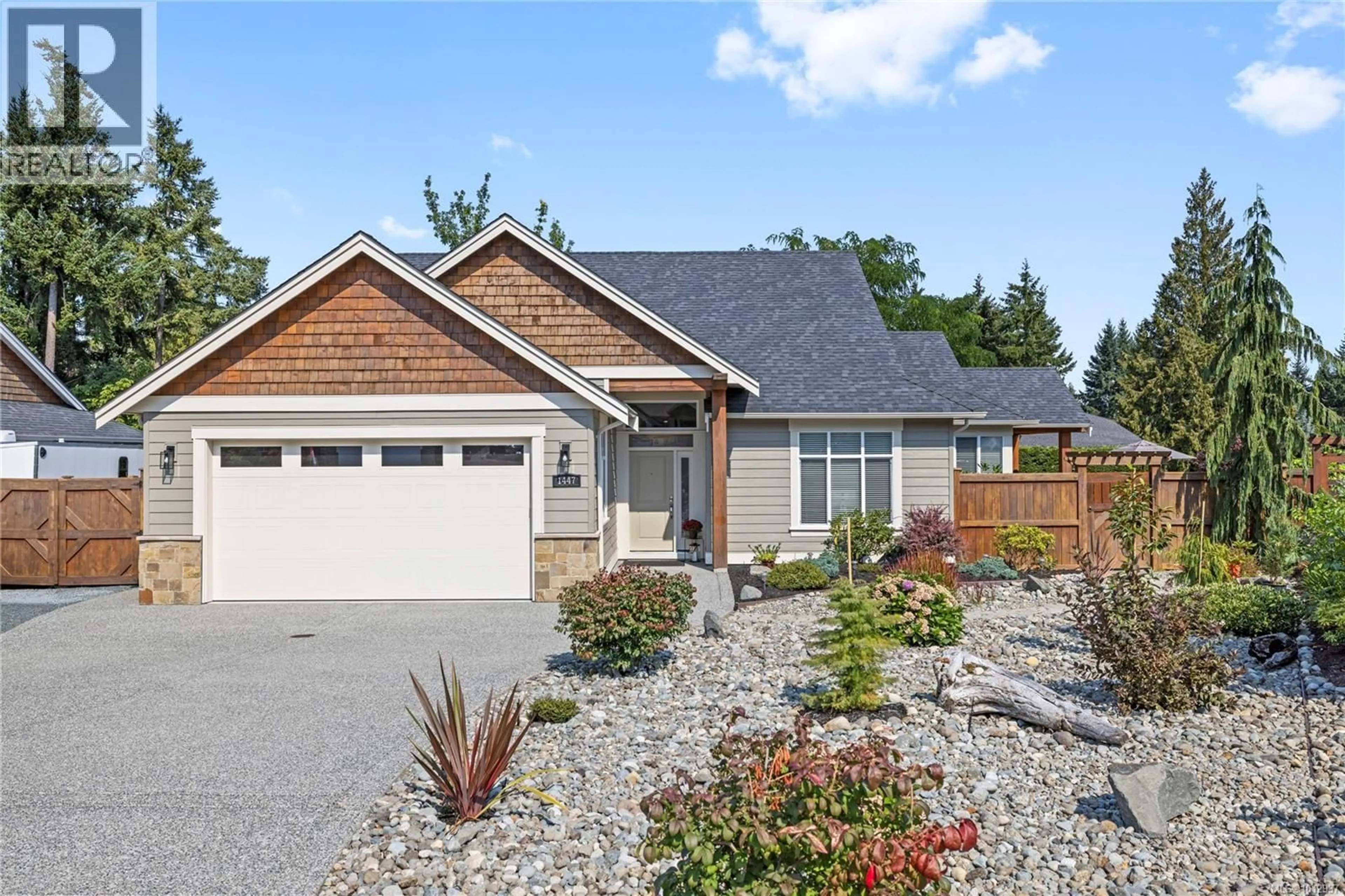 Home with vinyl exterior material, street for 1447 CIMARRON COURT, Parksville British Columbia V9P1X3