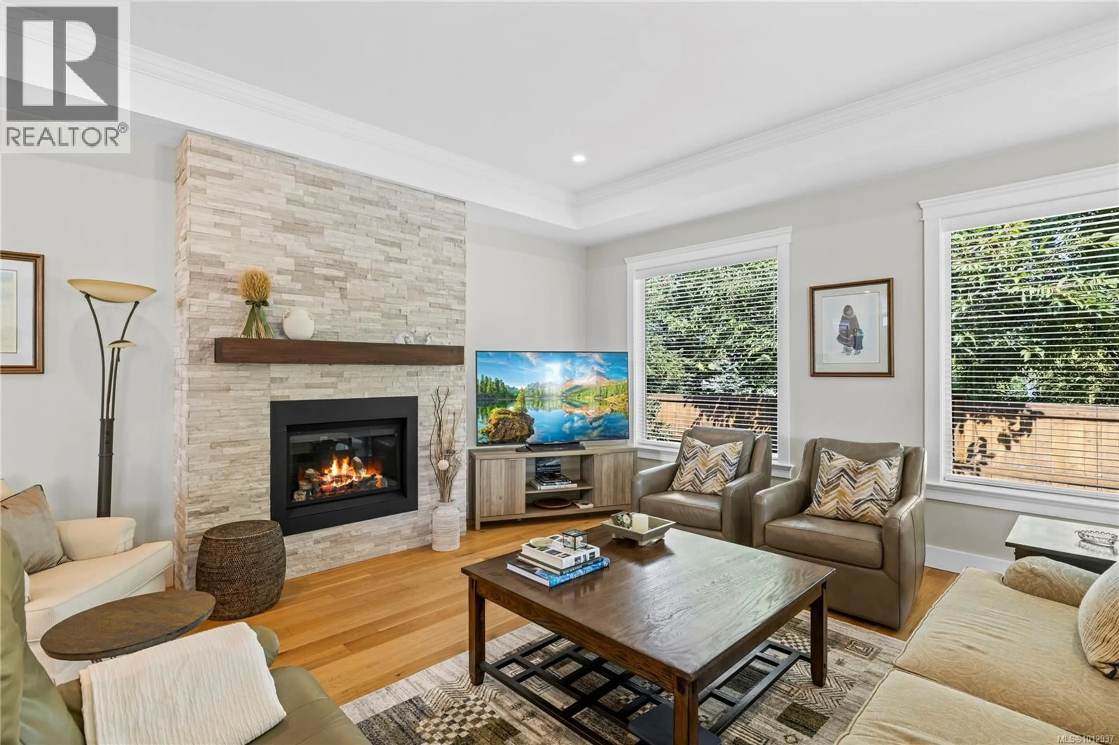 Living room with furniture, unknown for 1447 CIMARRON COURT, Parksville British Columbia V9P1X3