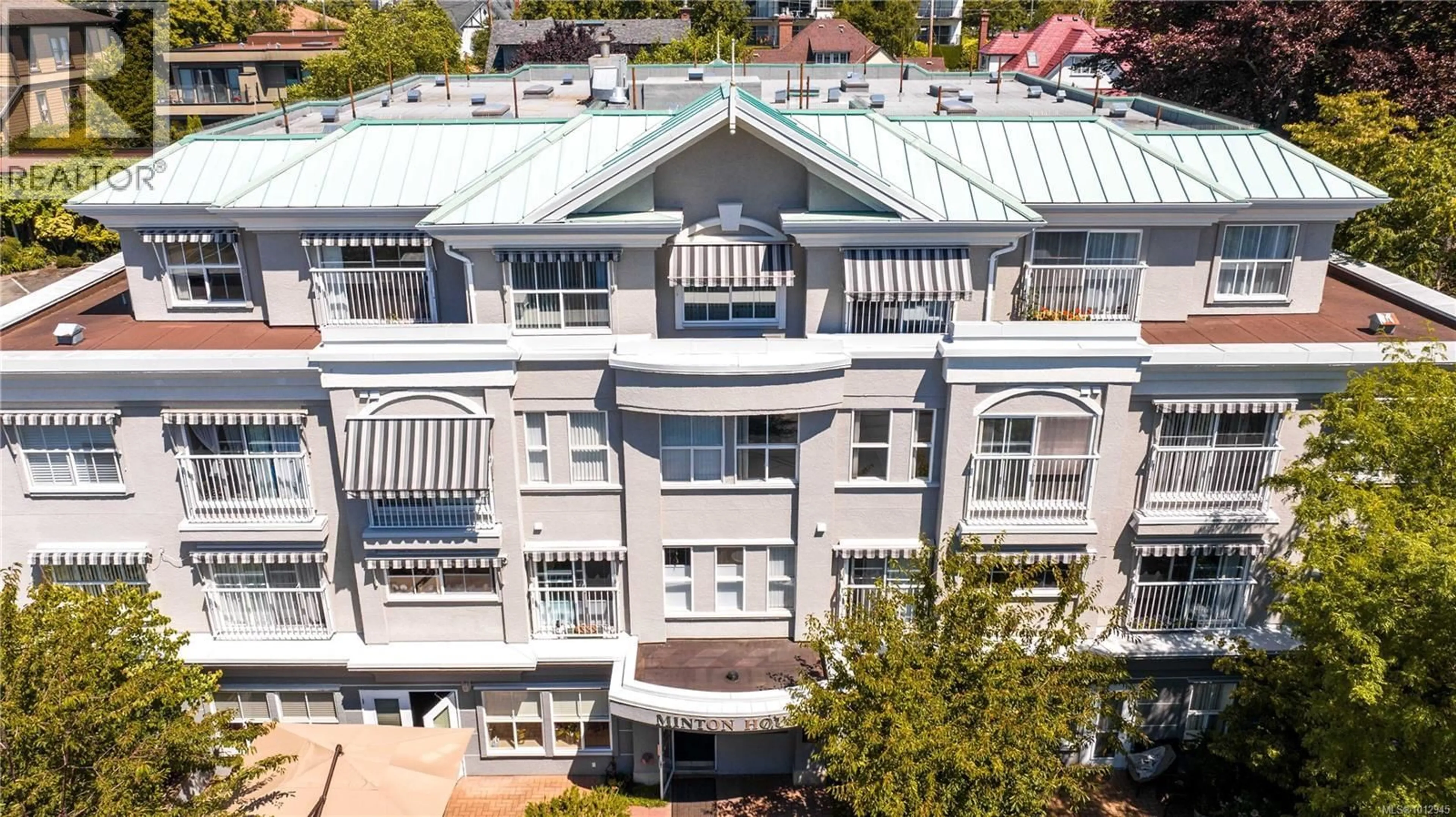 A pic from outside/outdoor area/front of a property/back of a property/a pic from drone, city buildings view from balcony for 201 - 1070 SOUTHGATE STREET, Victoria British Columbia V8V2Z2