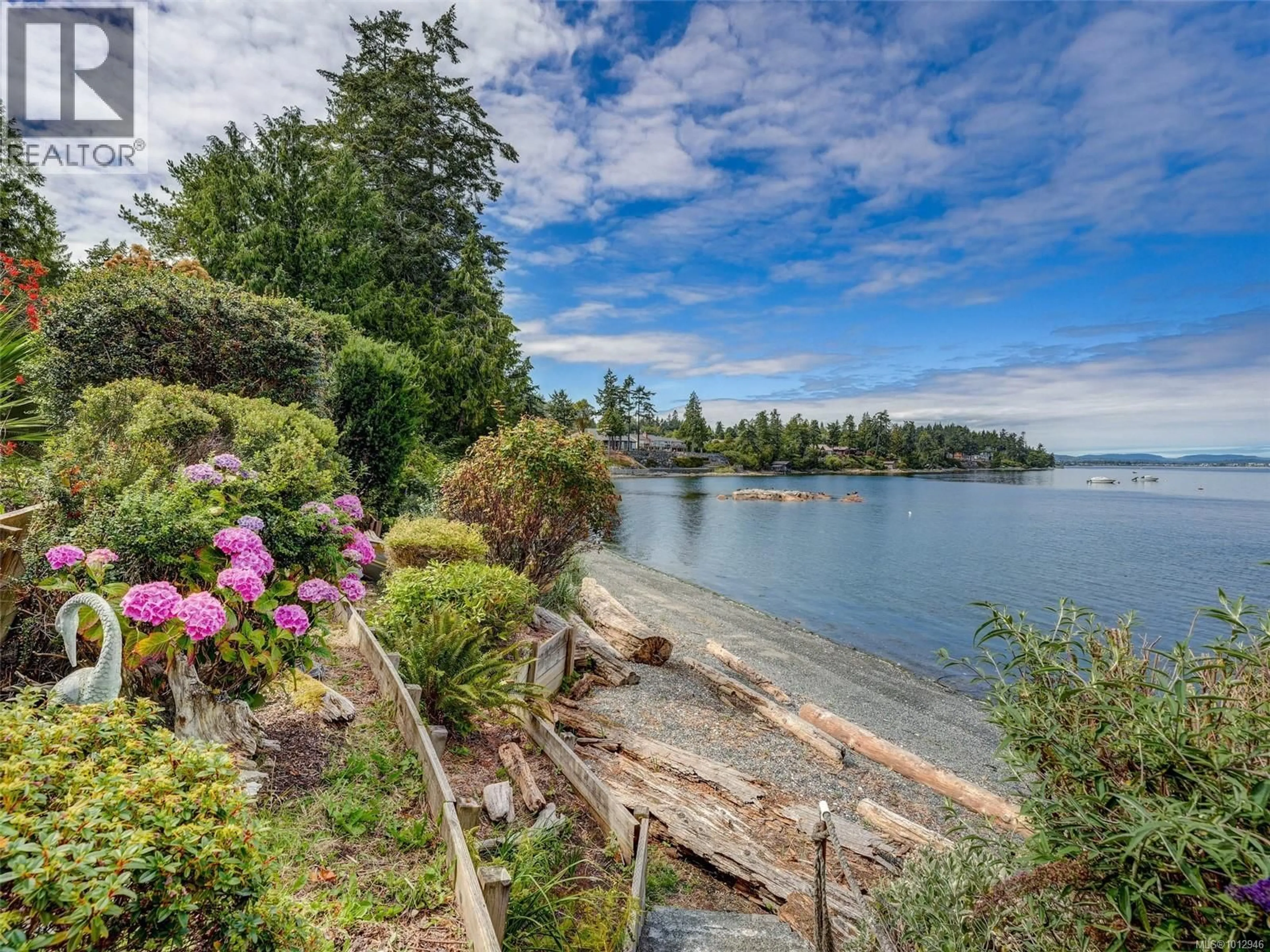 Patio, water/lake/river/ocean view for 2606 JAMES ISLAND ROAD, Central Saanich British Columbia V8M1V4