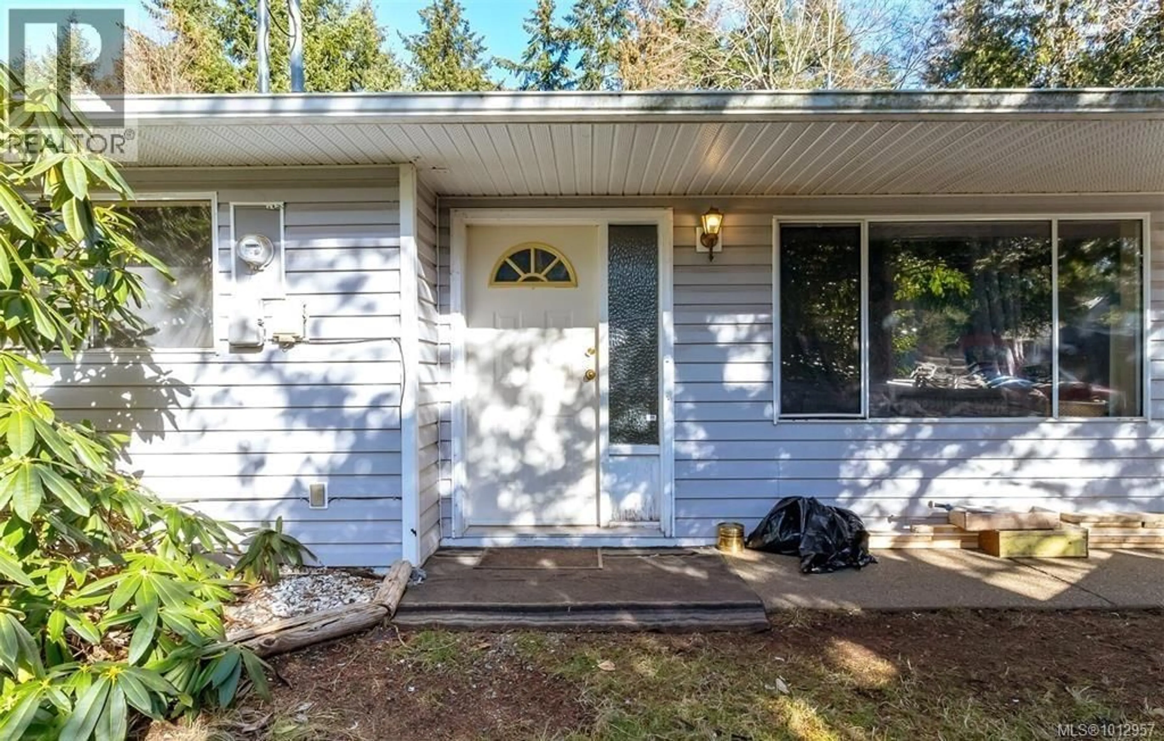 Home with vinyl exterior material, unknown for 4547 CALLOW ROAD, Bowser British Columbia V0R1G0