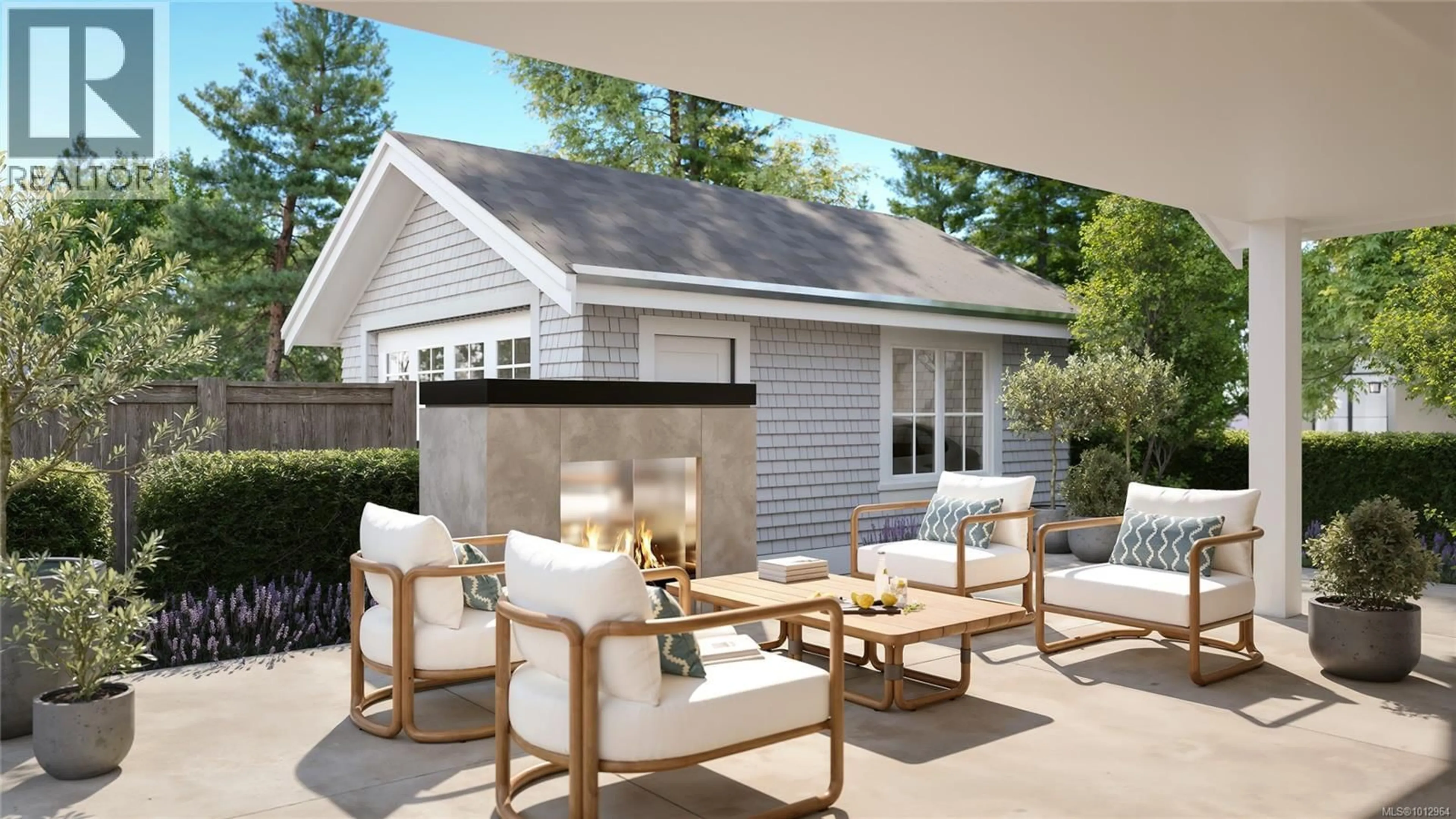 Patio, street for 635 CEDAR STREET, Qualicum Beach British Columbia V9K1H2