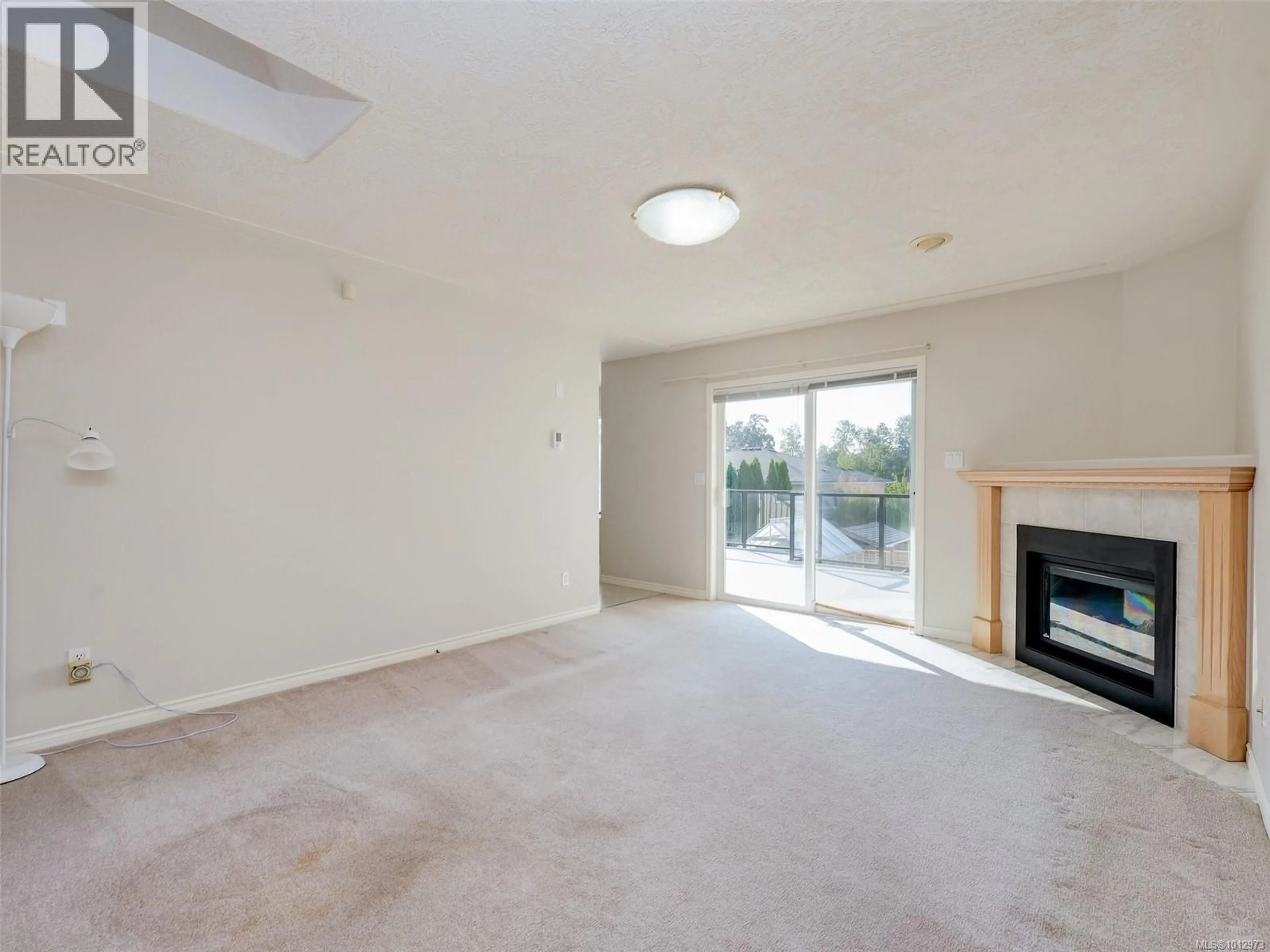 A pic of a room for 877 BECKWITH AVENUE, Saanich British Columbia V8X3S2