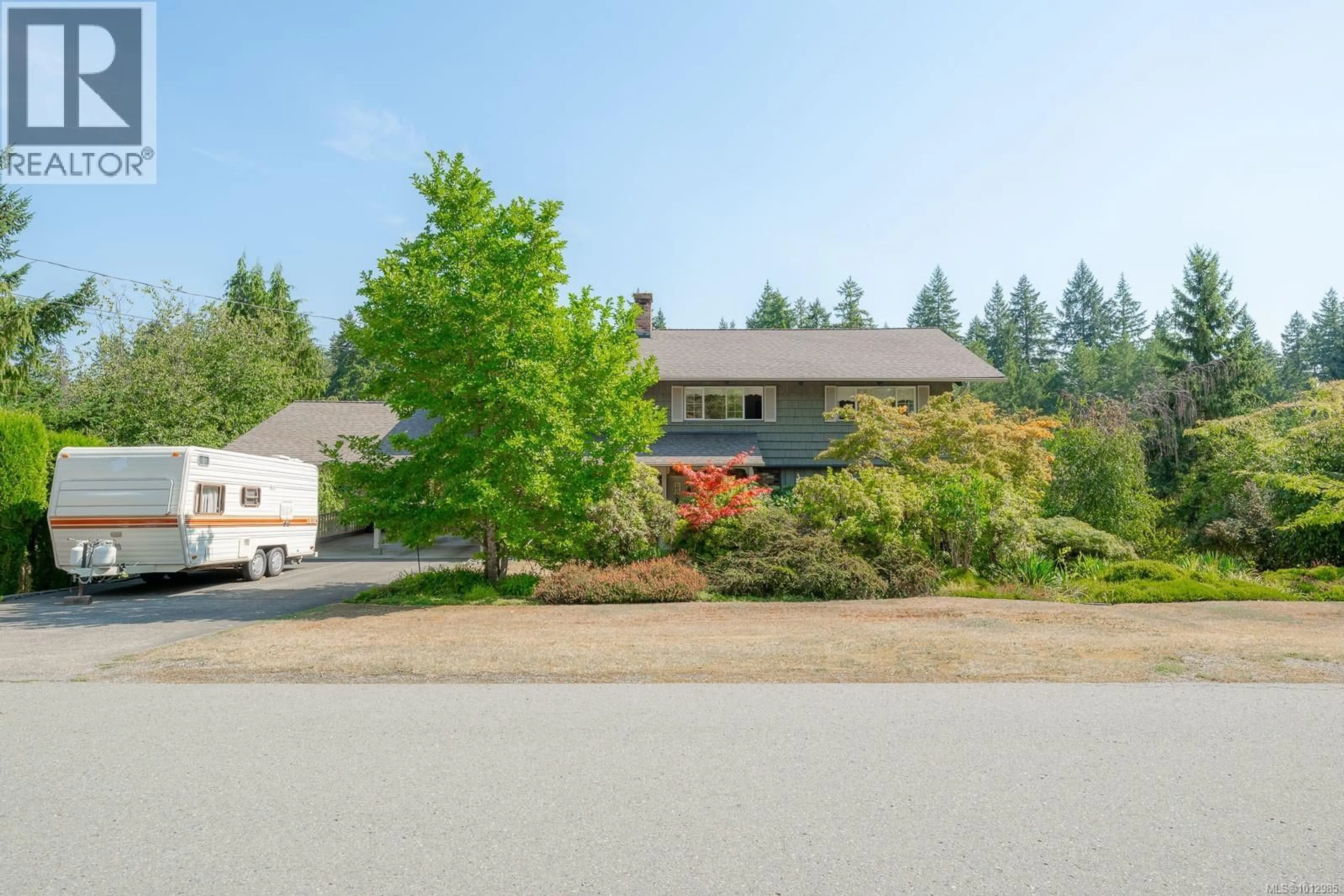 A pic from outside/outdoor area/front of a property/back of a property/a pic from drone, unknown for 4343 WELLINGTON AVENUE, Port Alberni British Columbia V9Y7L4