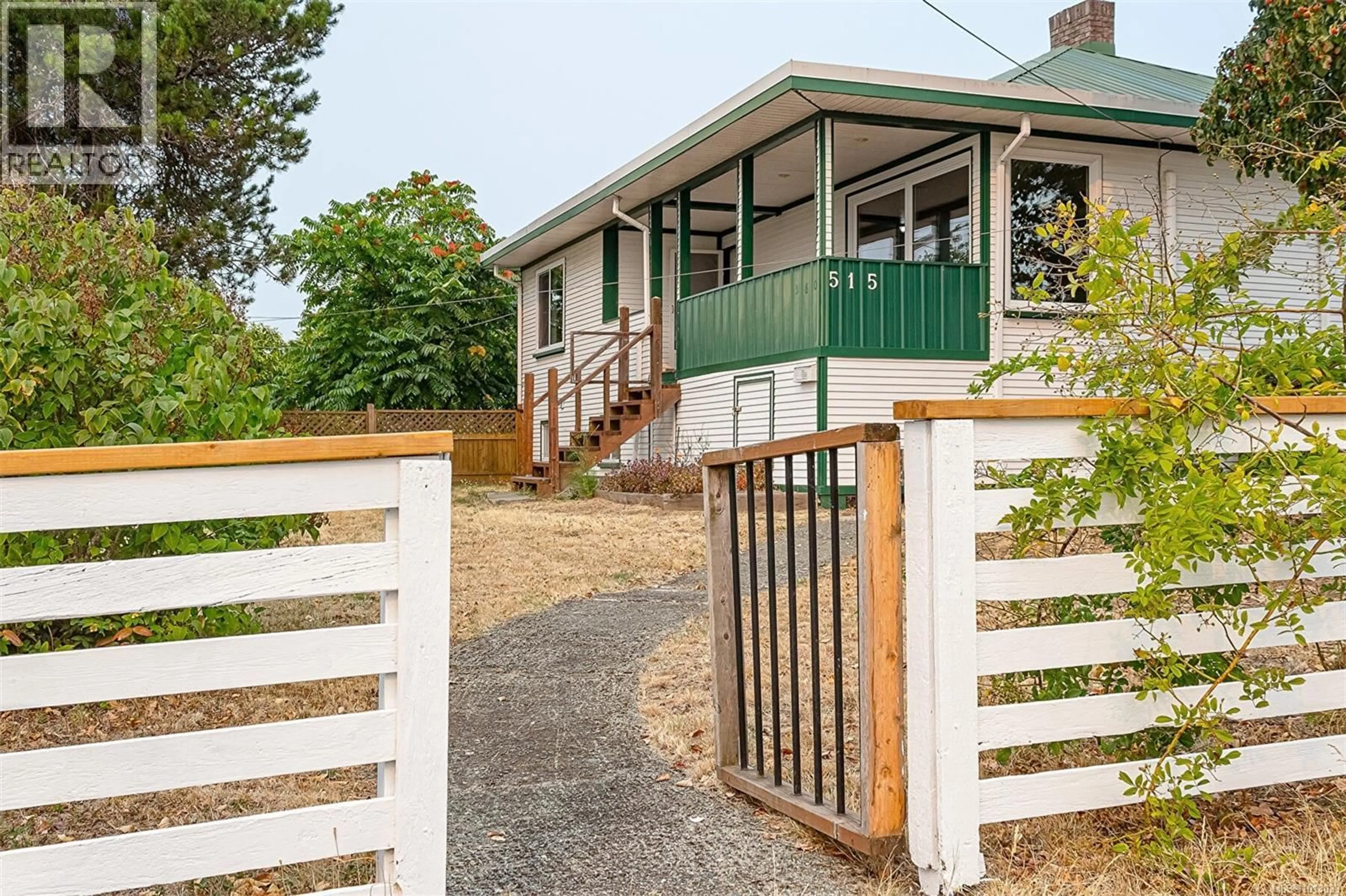 A pic from outside/outdoor area/front of a property/back of a property/a pic from drone, unknown for 515 NORTHUMBERLAND AVENUE, Nanaimo British Columbia V9S5C3