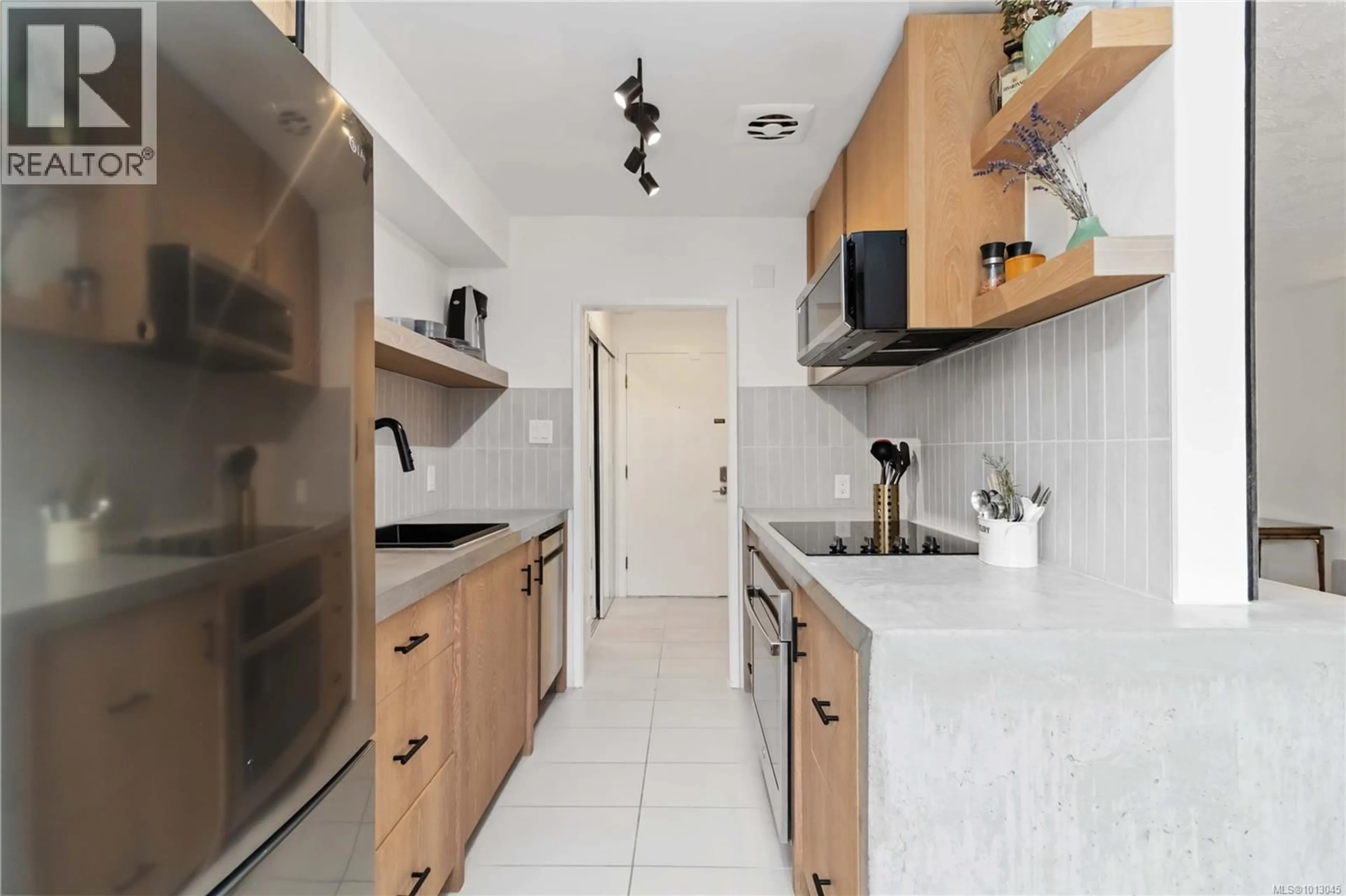 Standard kitchen, ceramic/tile floor for 212 - 1975 LEE AVENUE, Victoria British Columbia V8R4W9