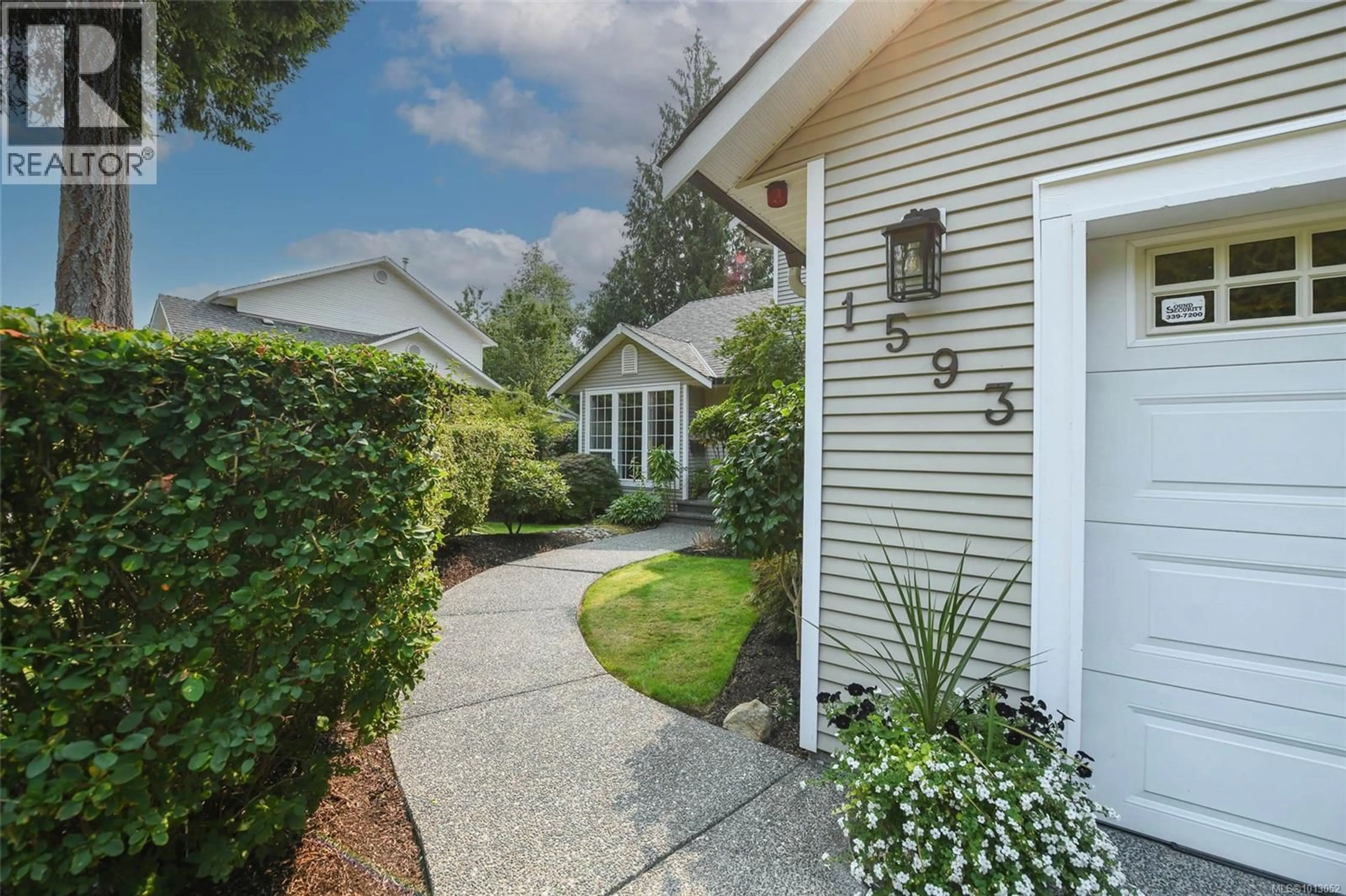Unknown for 1593 ETON ROAD, Comox British Columbia V9M3Y3