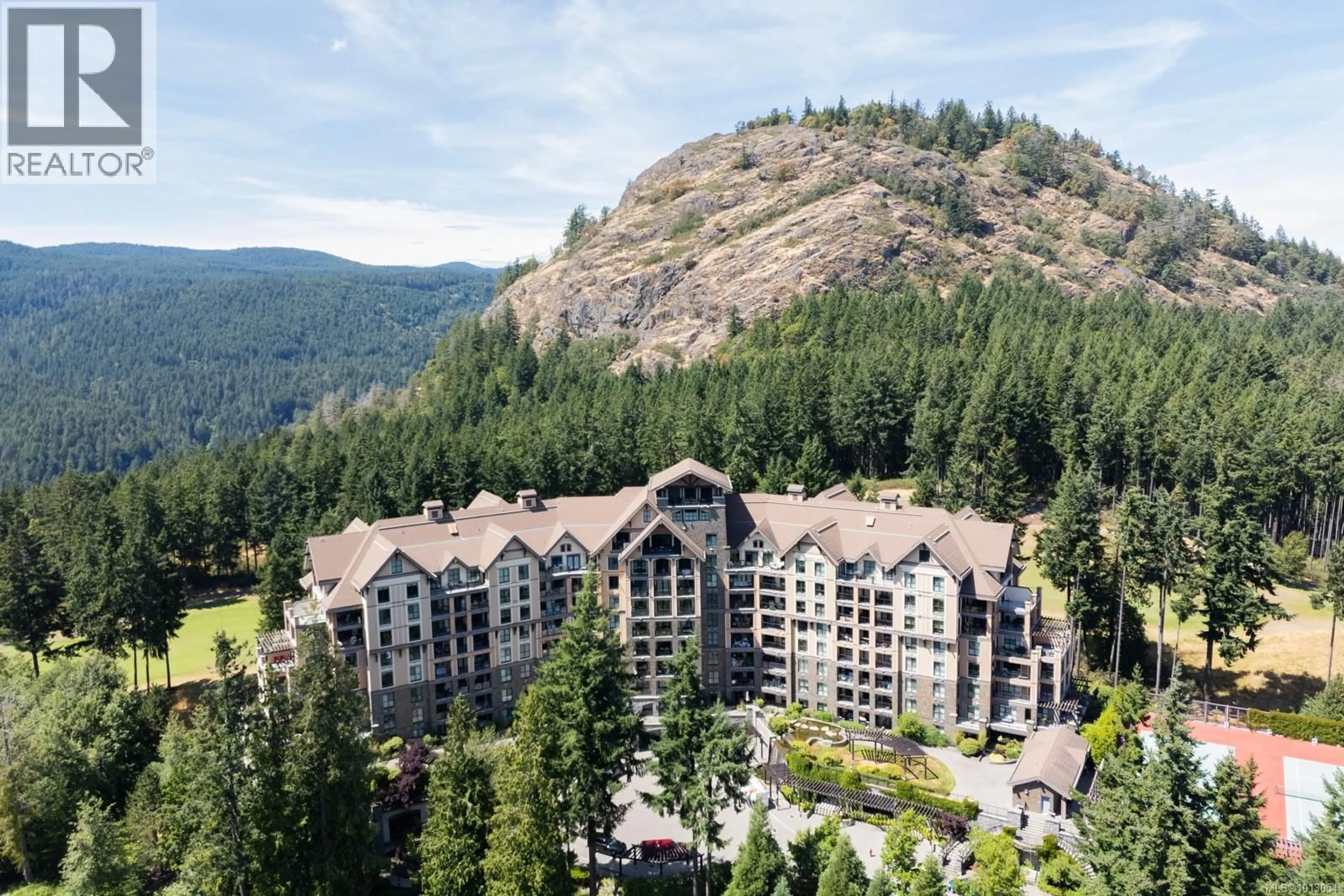 A pic from outside/outdoor area/front of a property/back of a property/a pic from drone, mountain view for 610 - 1400 LYNBURNE PLACE, Langford British Columbia V9B0A4