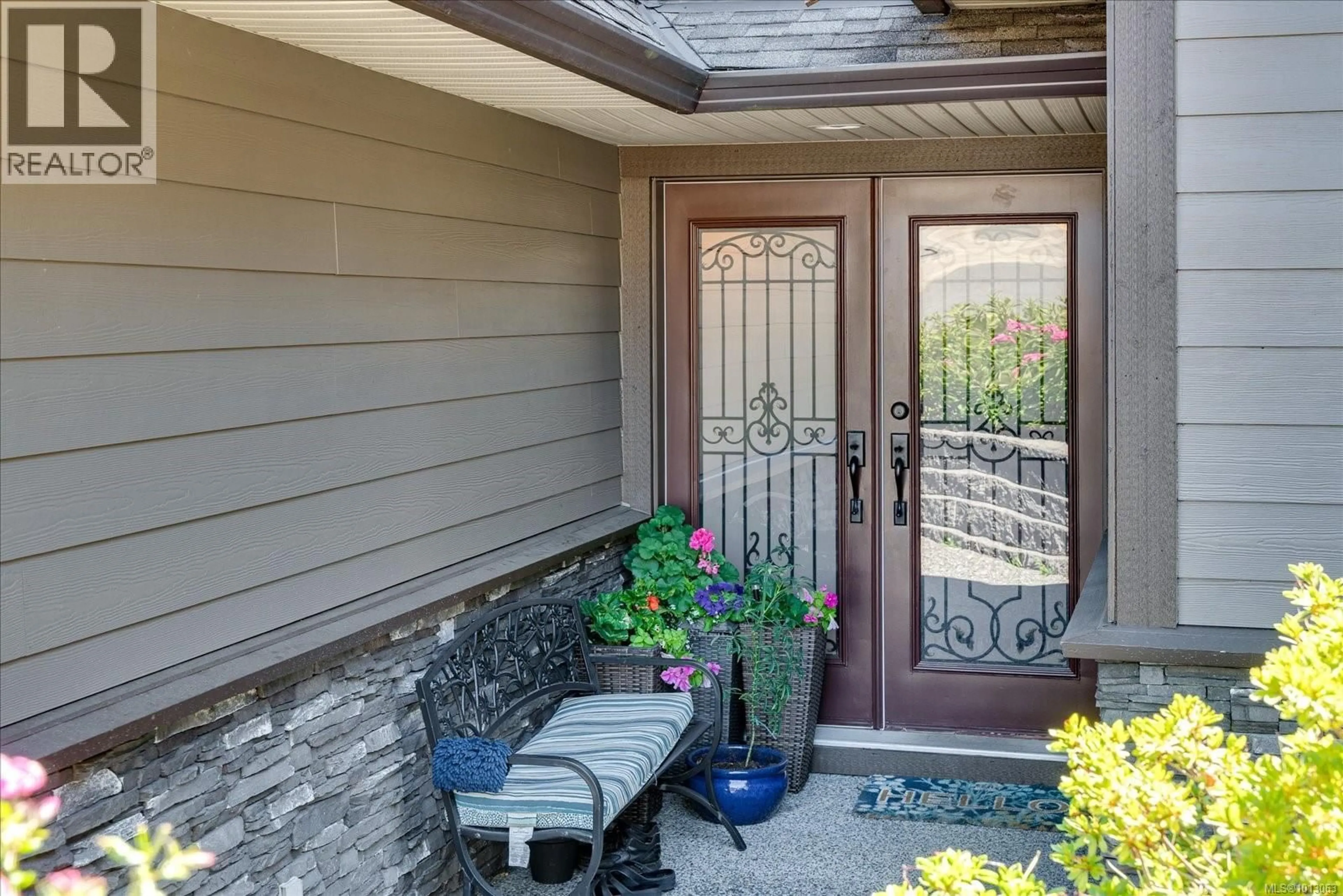 Indoor entryway for 213 SHILOH DRIVE, Nanaimo British Columbia V9R7C8