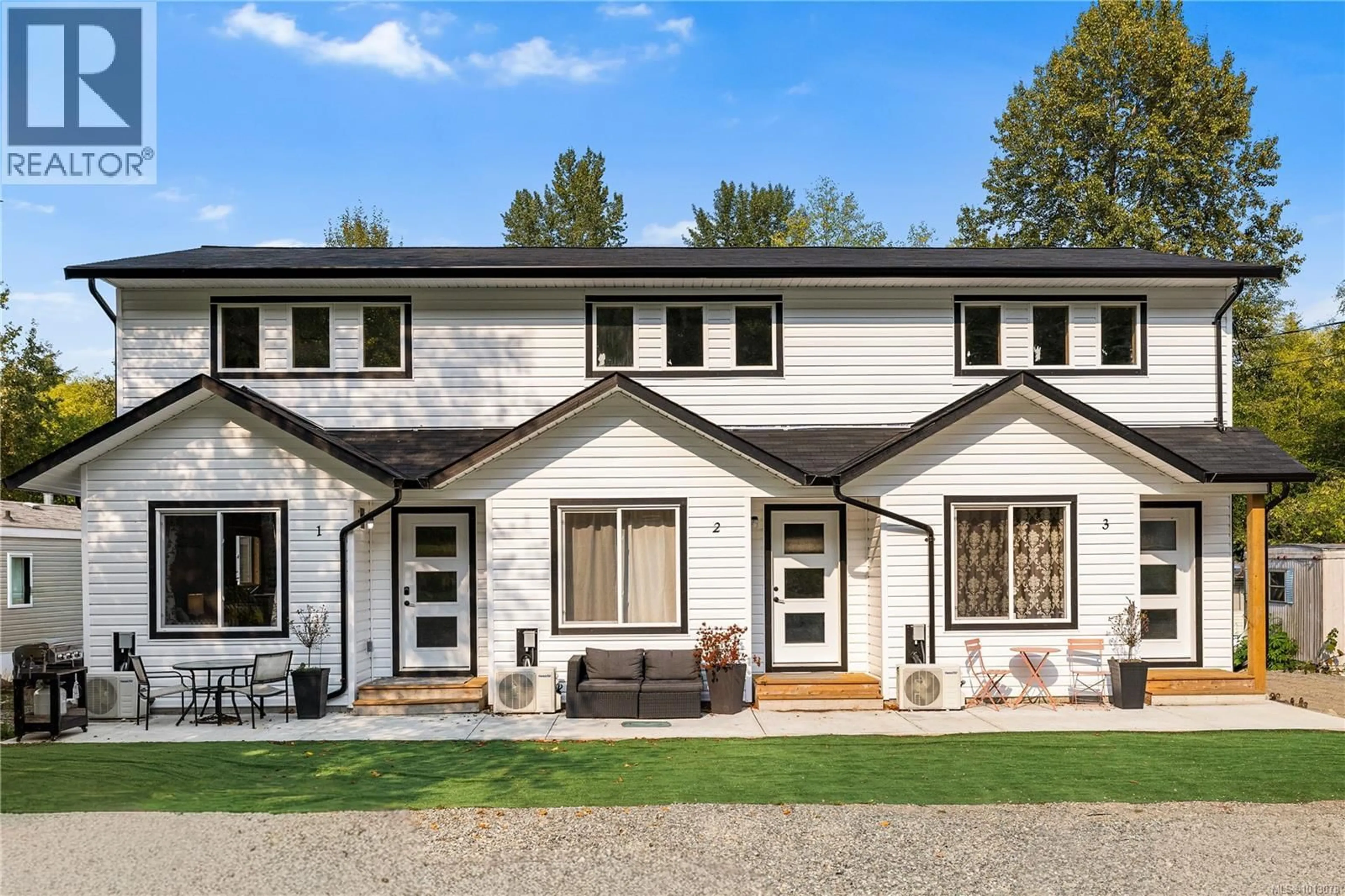 Home with vinyl exterior material, unknown for 707 KELSEY WAY, Sayward British Columbia V0N1A0