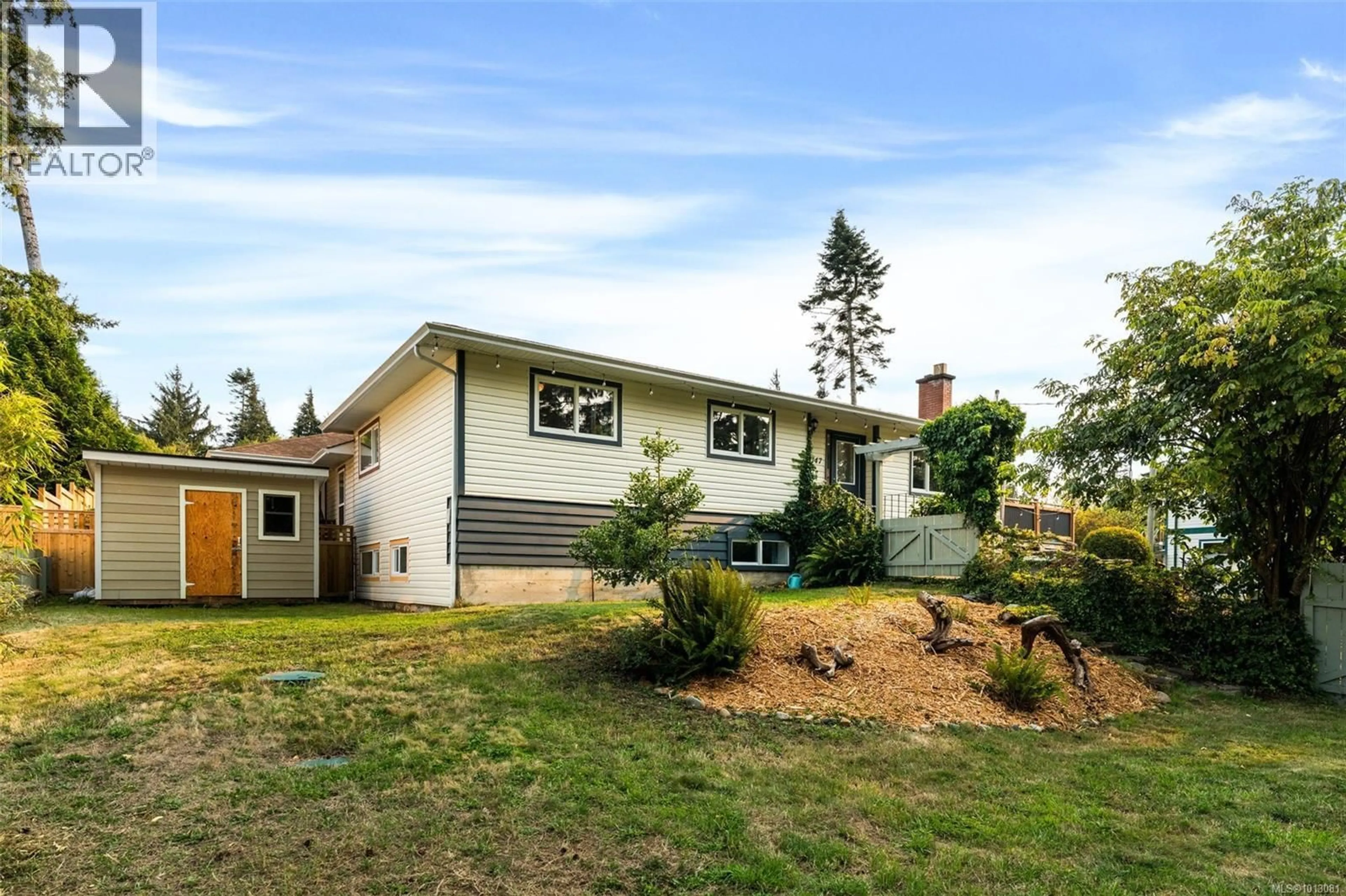 Home with vinyl exterior material, street for 7147 WRIGHT ROAD, Sooke British Columbia V9Z0S5