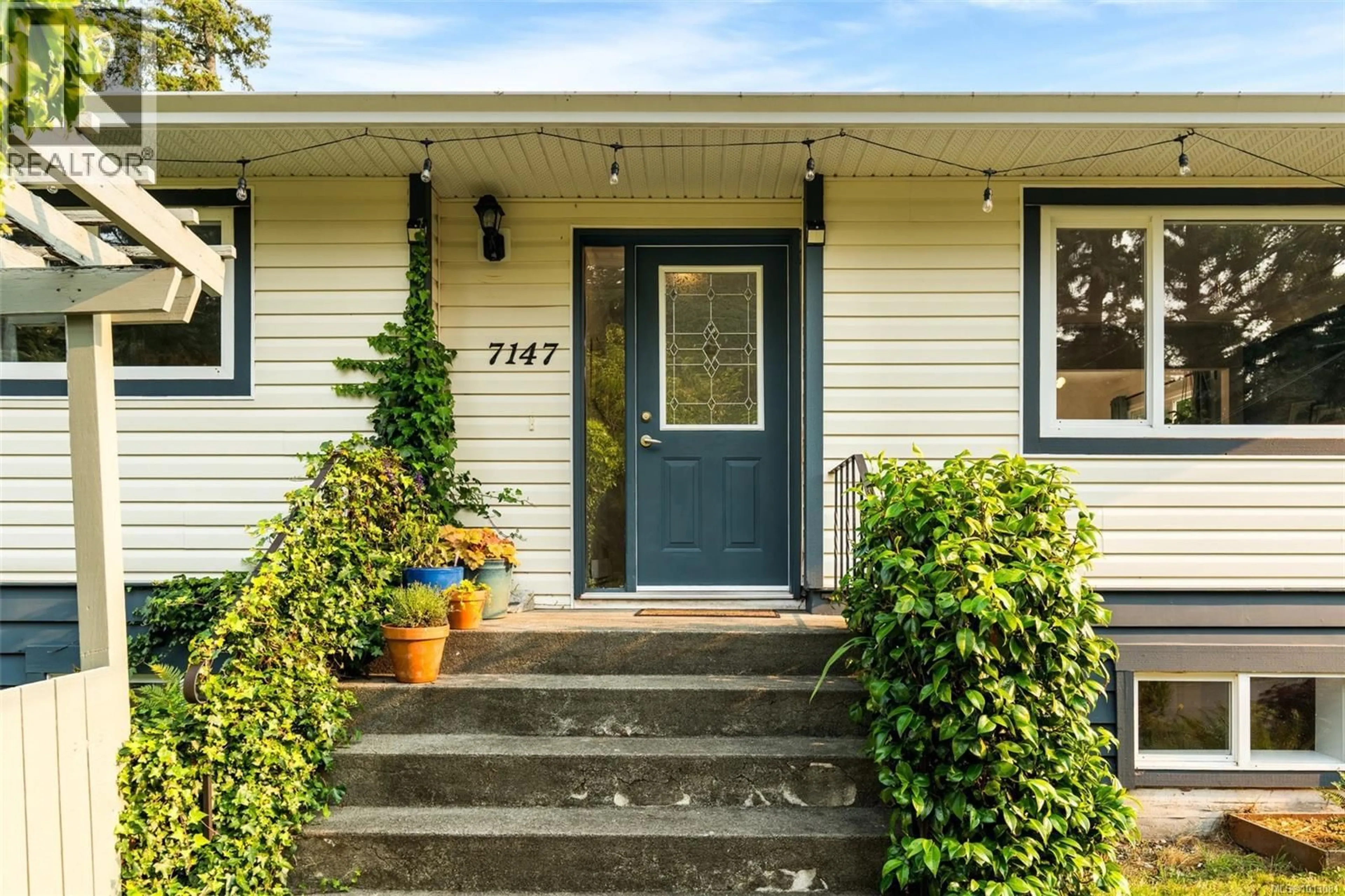 Home with vinyl exterior material, street for 7147 WRIGHT ROAD, Sooke British Columbia V9Z0S5