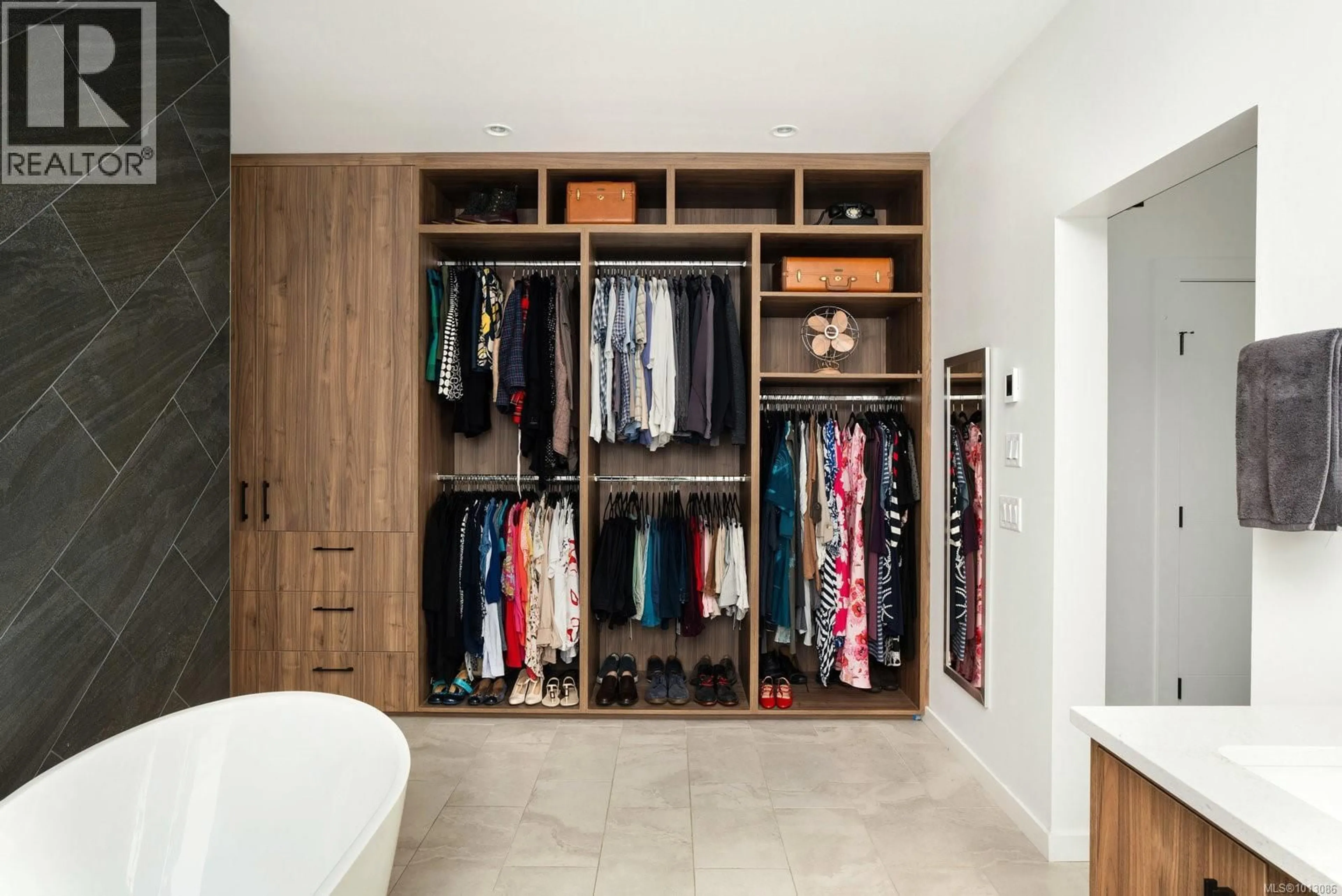 Storage room or clothes room or walk-in closet for 3508 WISHART ROAD, Colwood British Columbia V9C3B1