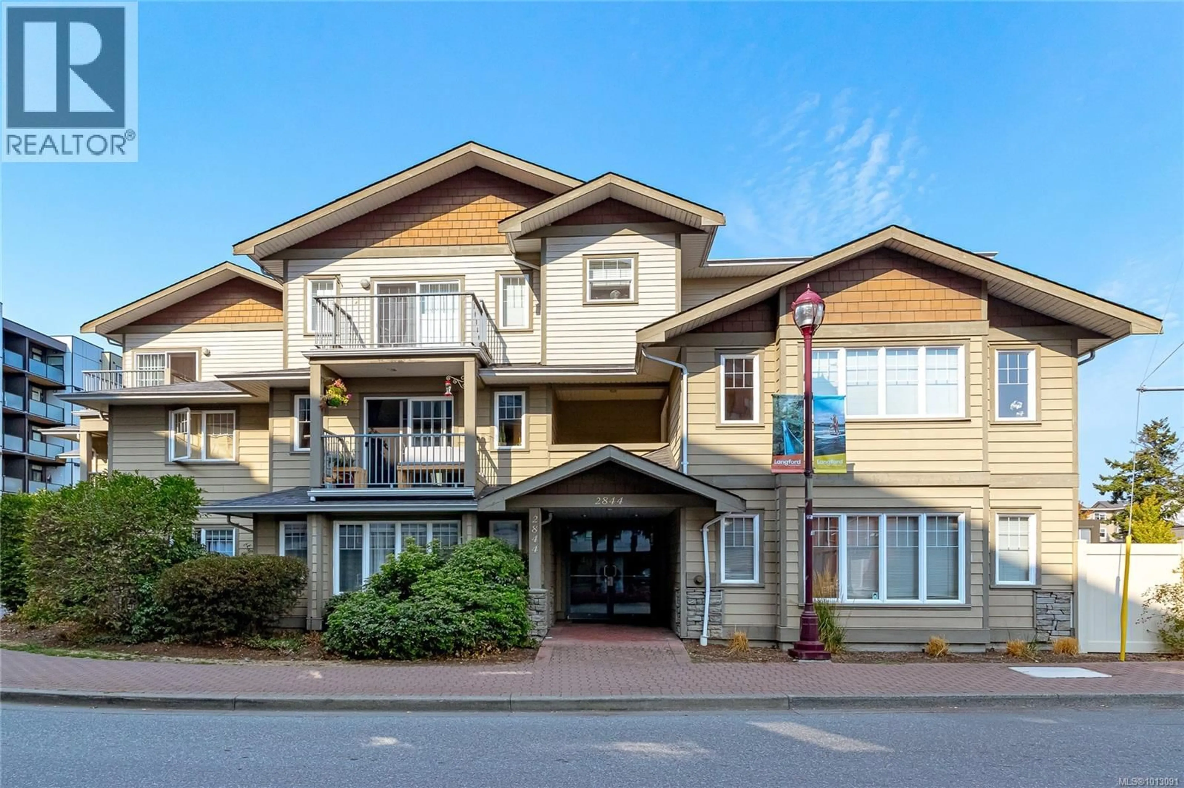 Unknown for 203 - 2844 BRYN MAUR ROAD, Langford British Columbia L1L1L1