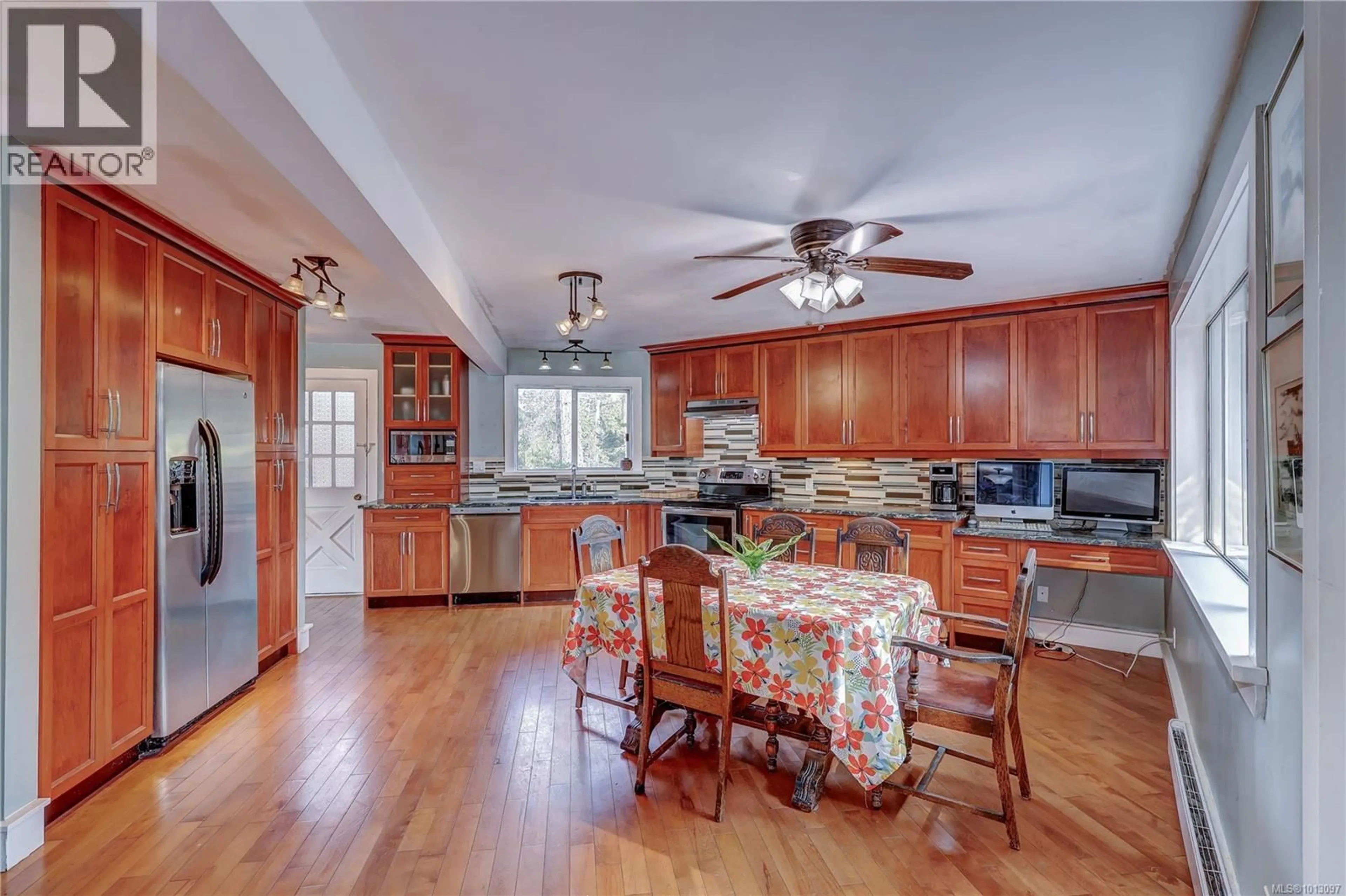 Open concept kitchen, ceramic/tile floor for 1546 MARINA WAY, Nanoose Bay British Columbia V9P9B6