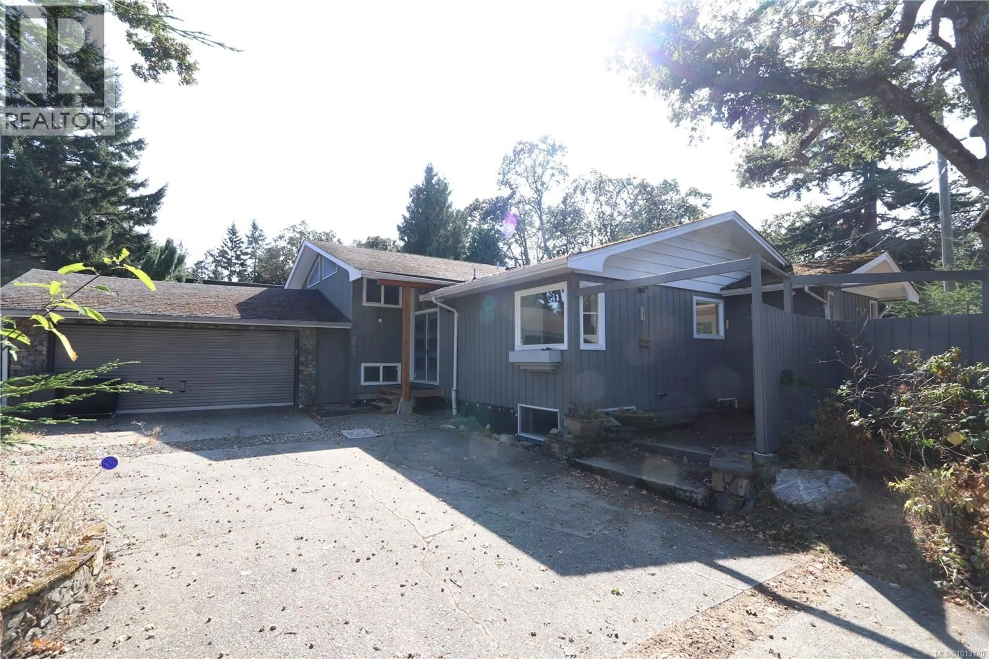 A pic from outside/outdoor area/front of a property/back of a property/a pic from drone, street for 2083 FREDERICK NORRIS ROAD, Oak Bay British Columbia V8P2B5