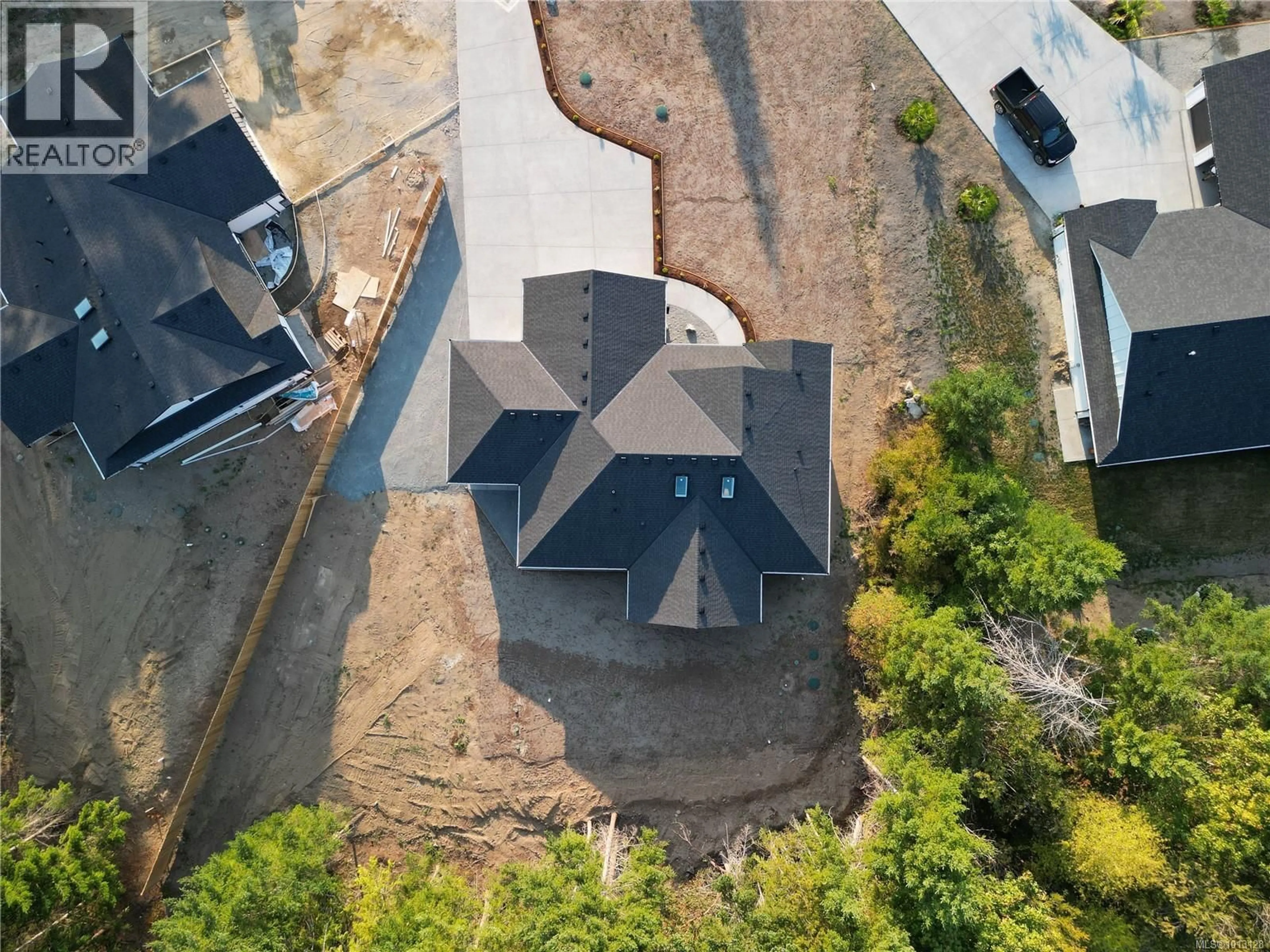 A pic from outside/outdoor area/front of a property/back of a property/a pic from drone, unknown for 1940 WOOBANK ROAD, Nanaimo British Columbia V9X1G9