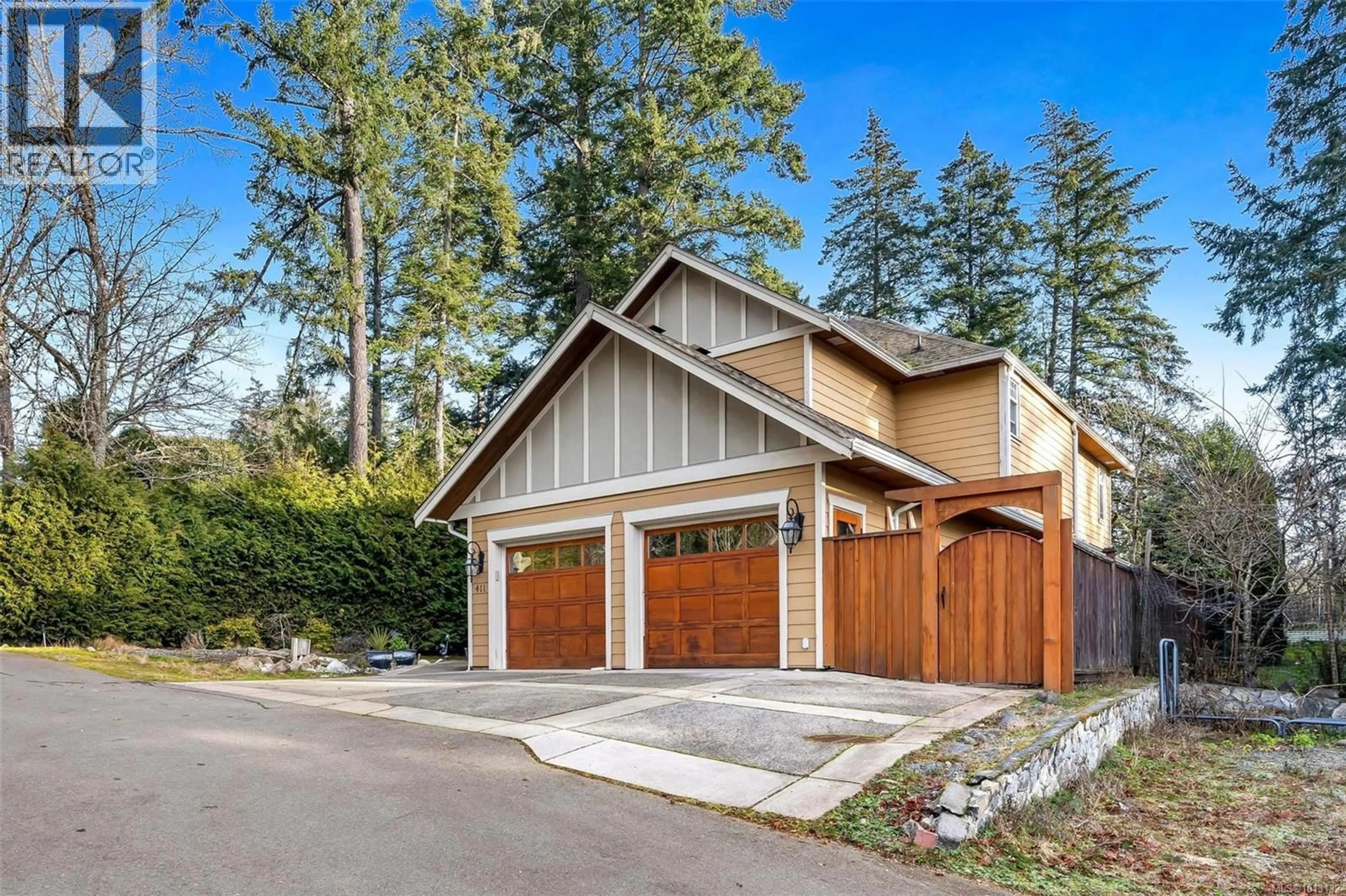 Indoor garage for 411 CONWAY ROAD, Saanich British Columbia V9E2B9