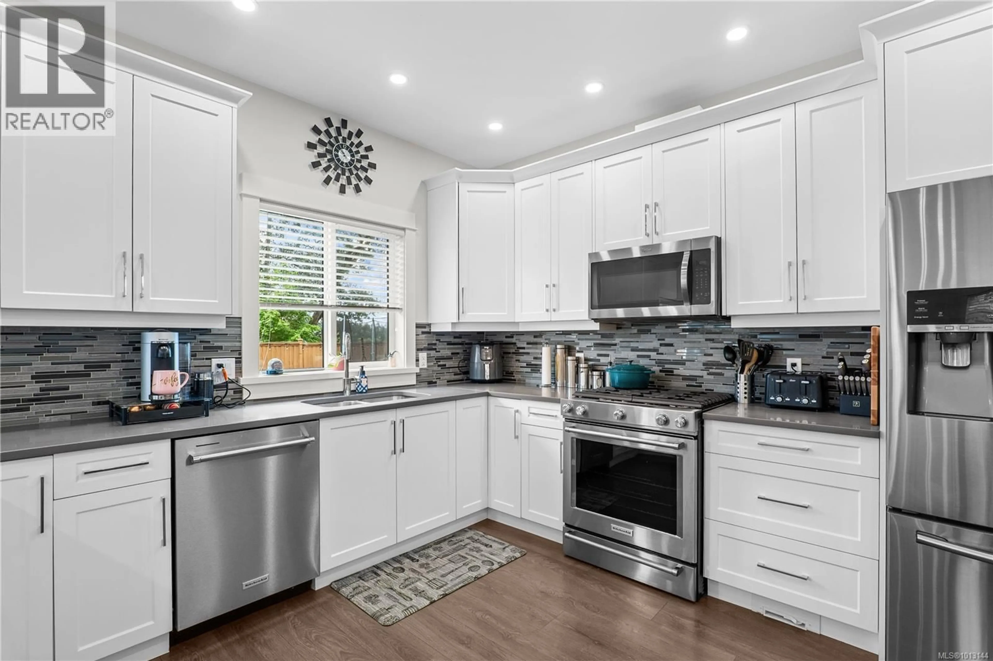 Open concept kitchen, ceramic/tile floor for 2401 LUND ROAD, View Royal British Columbia V9B0S9