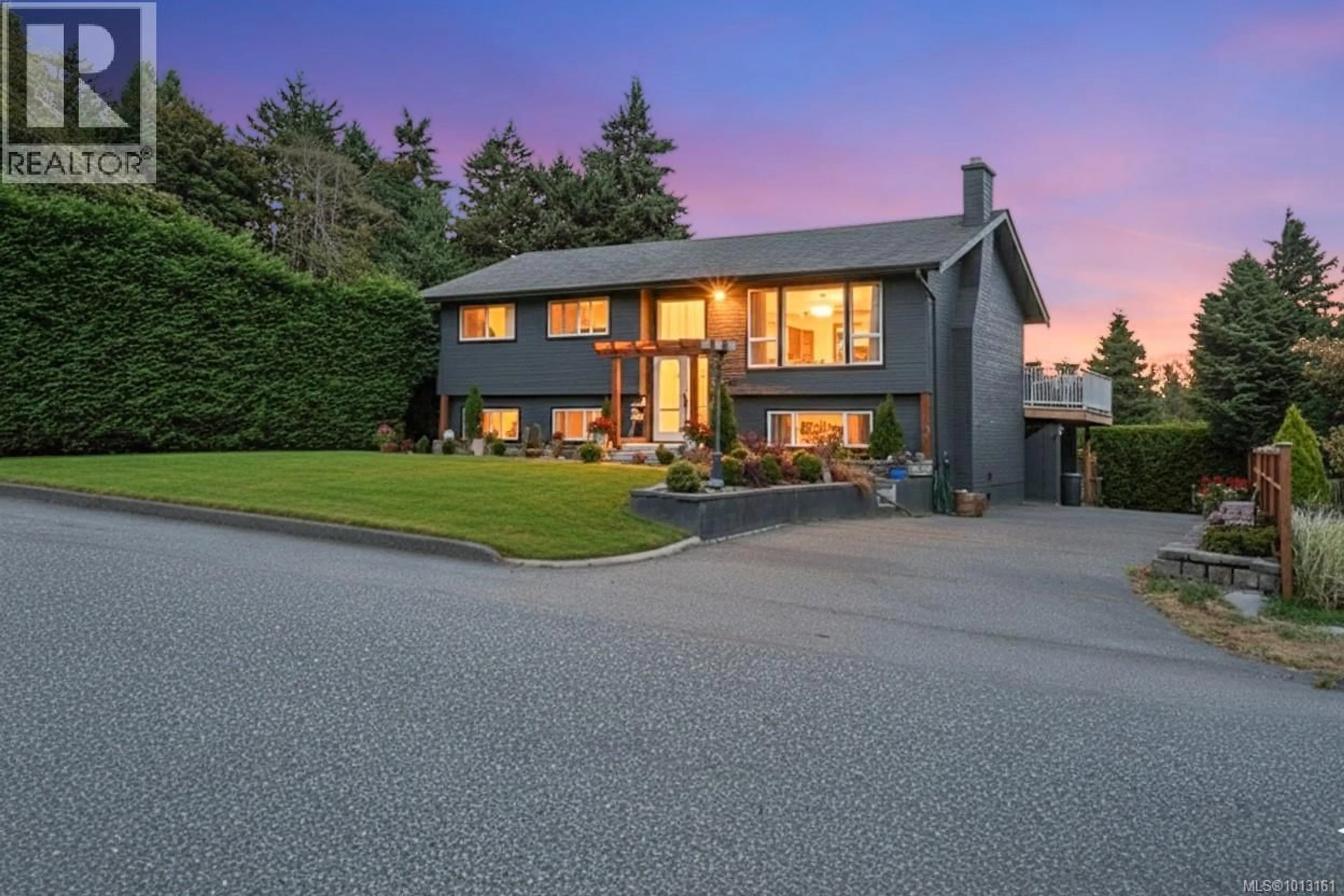 Unknown for 536 STRATHDEE PLACE, Colwood British Columbia V9C2R6
