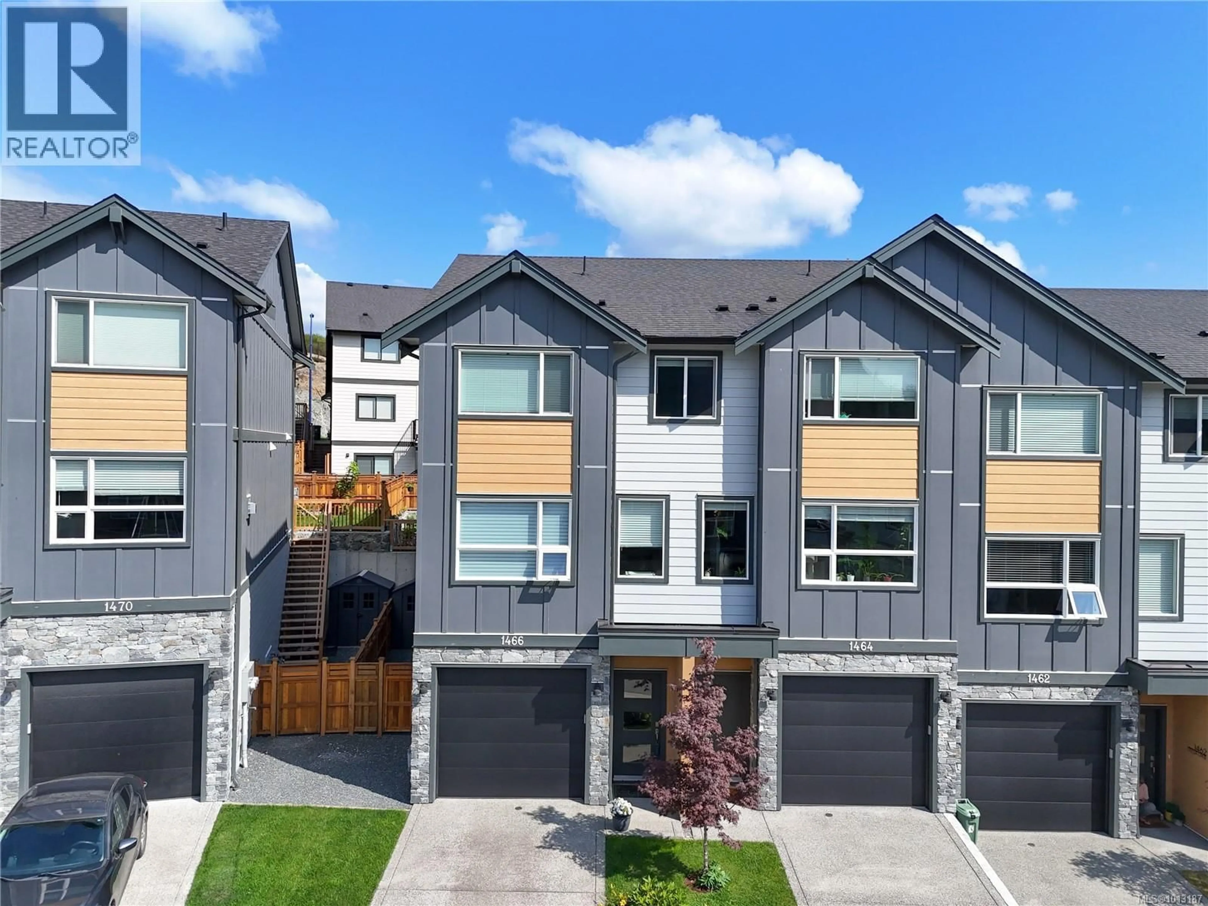 A pic from outside/outdoor area/front of a property/back of a property/a pic from drone, street for 1466 STELLA LANE, Langford British Columbia V9B0L9