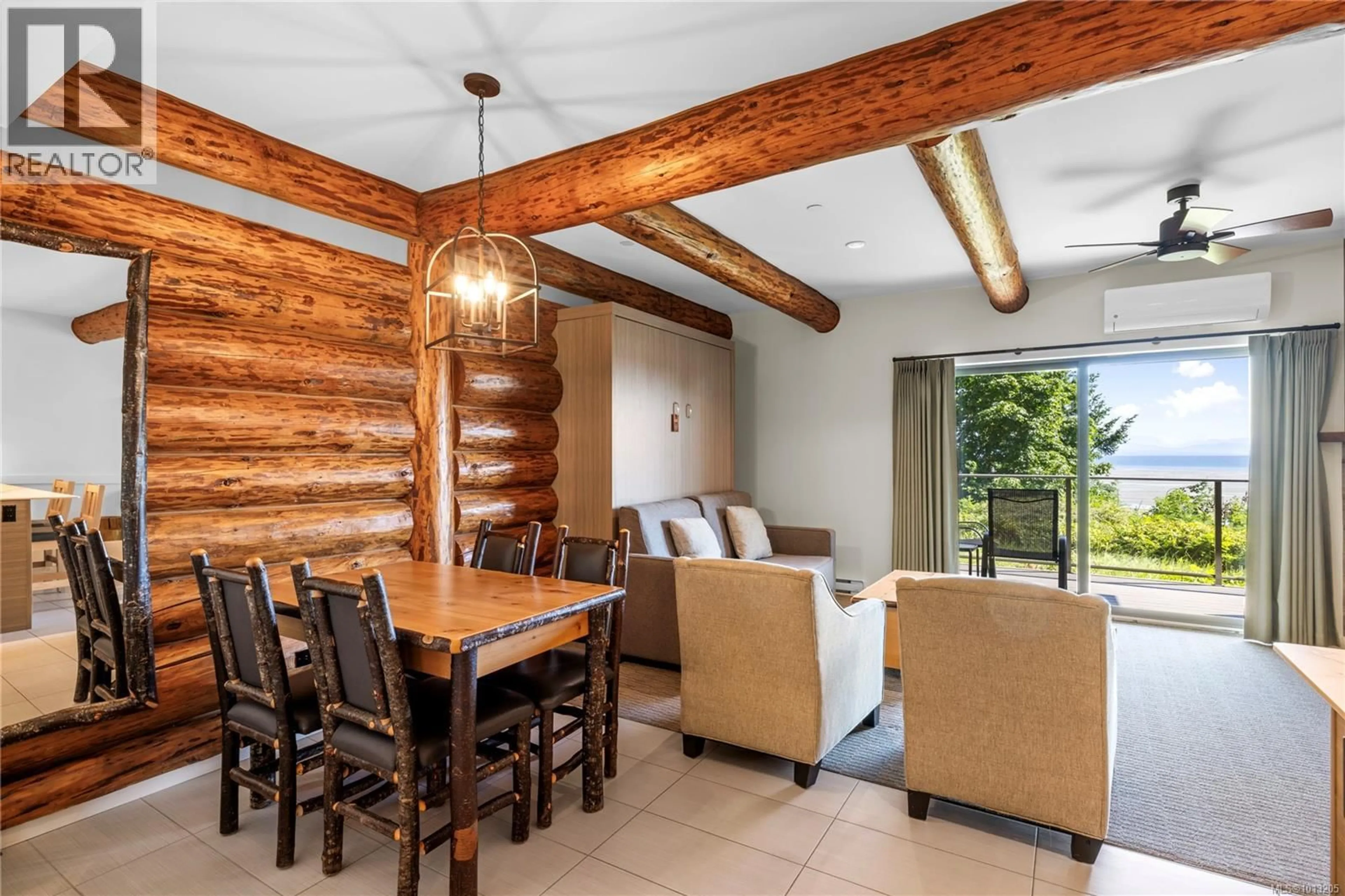 Dining room, wood/laminate floor for 130 - 1155 RESORT DRIVE, Parksville British Columbia V9P2E3