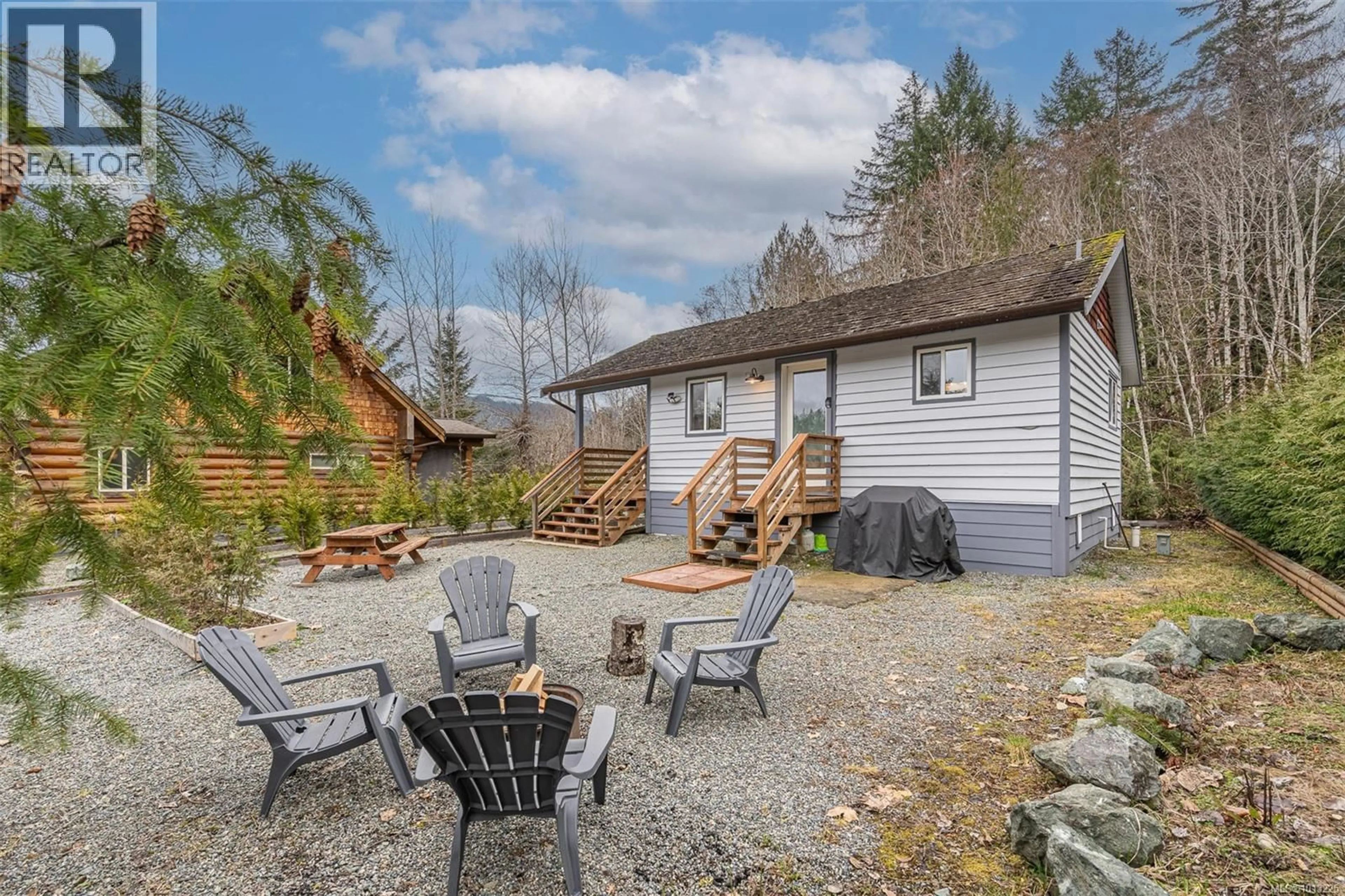 Patio, unknown for 6 - 8631 SOUTH SHORE ROAD, Lake Cowichan British Columbia V0R2G0