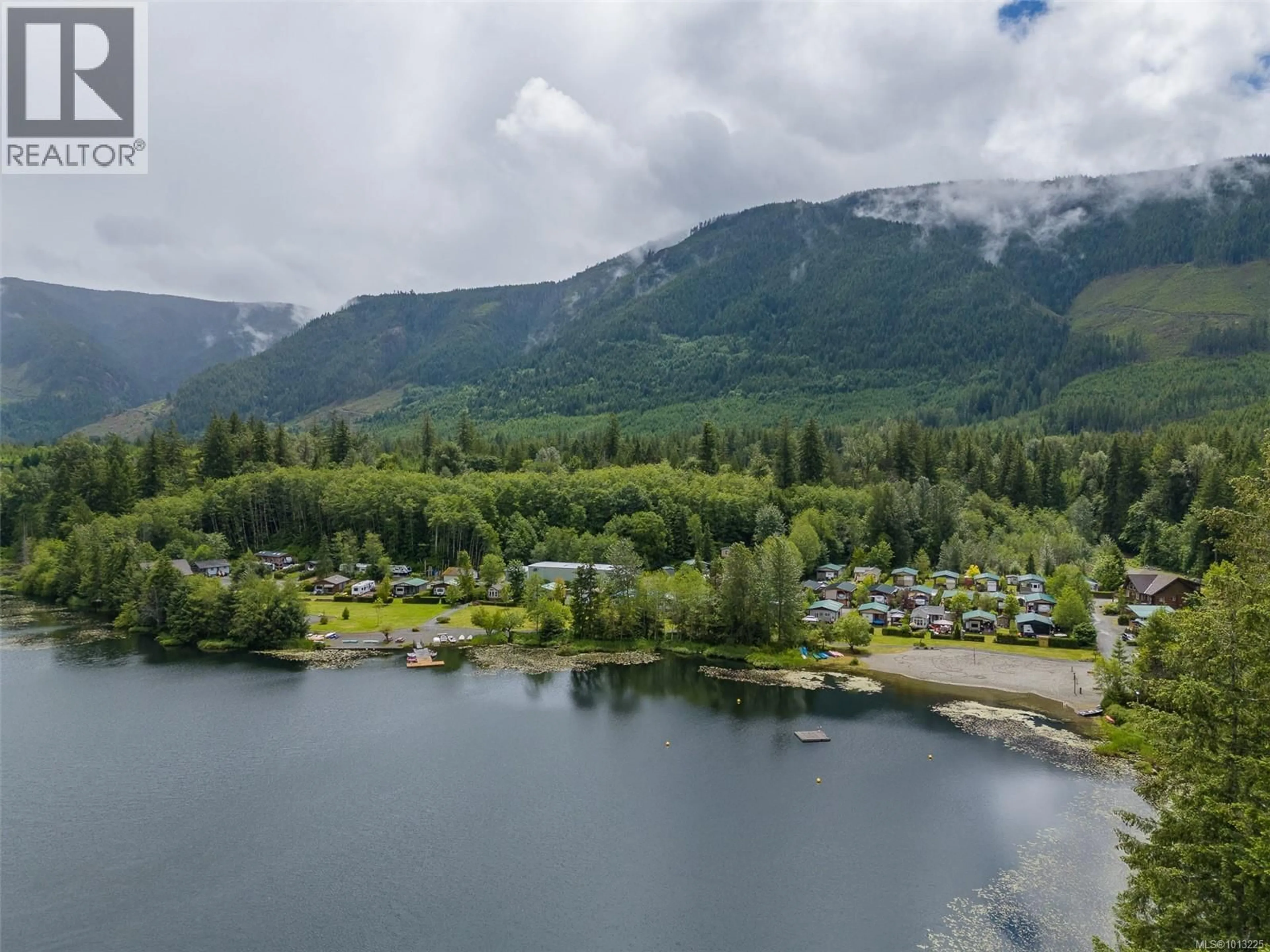 A pic from outside/outdoor area/front of a property/back of a property/a pic from drone, water/lake/river/ocean view for 6 - 8631 SOUTH SHORE ROAD, Lake Cowichan British Columbia V0R2G0