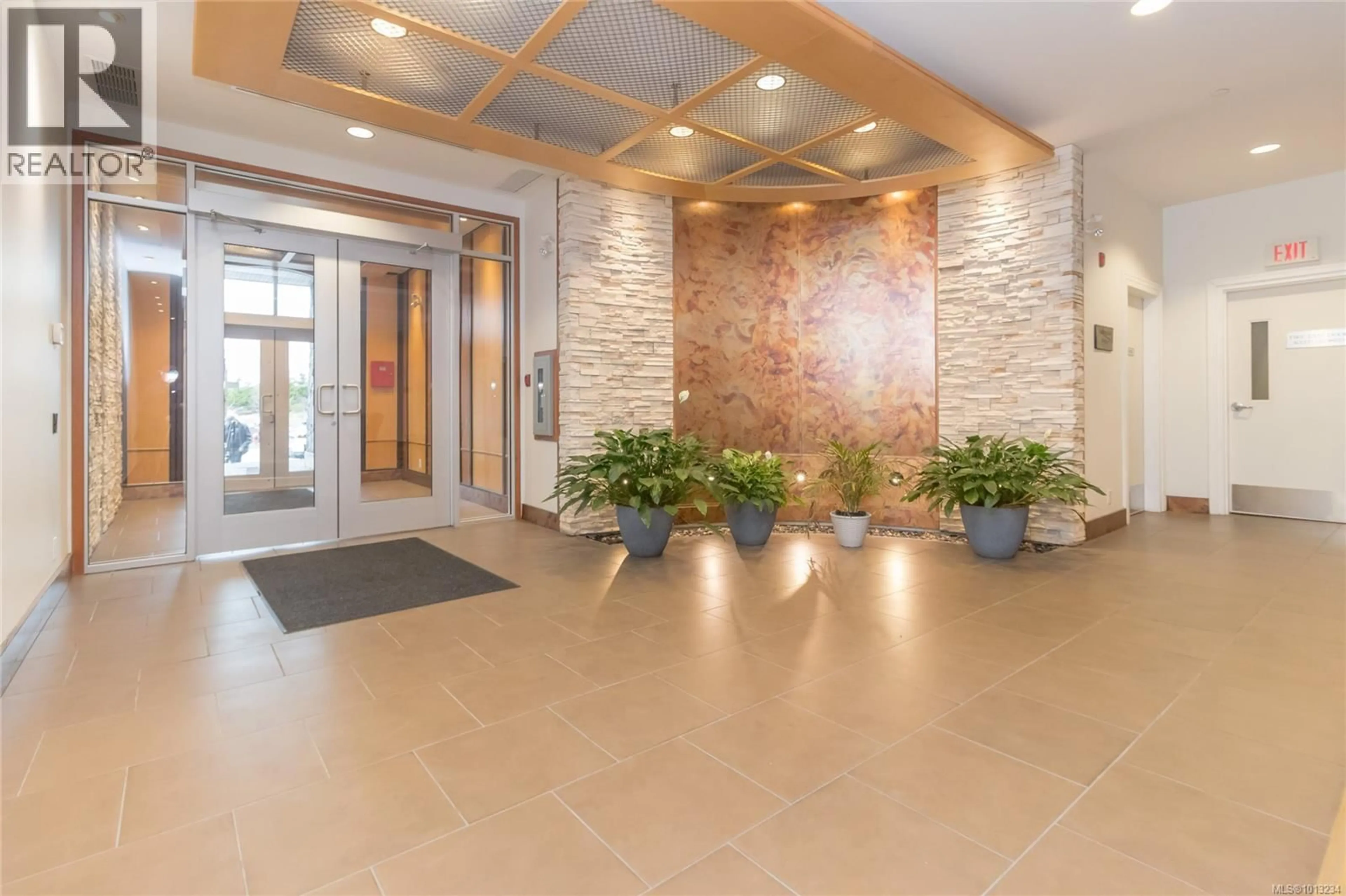 Unknown for 303 - 1325 BEAR MOUNTAIN PARKWAY, Langford British Columbia V9B6T8