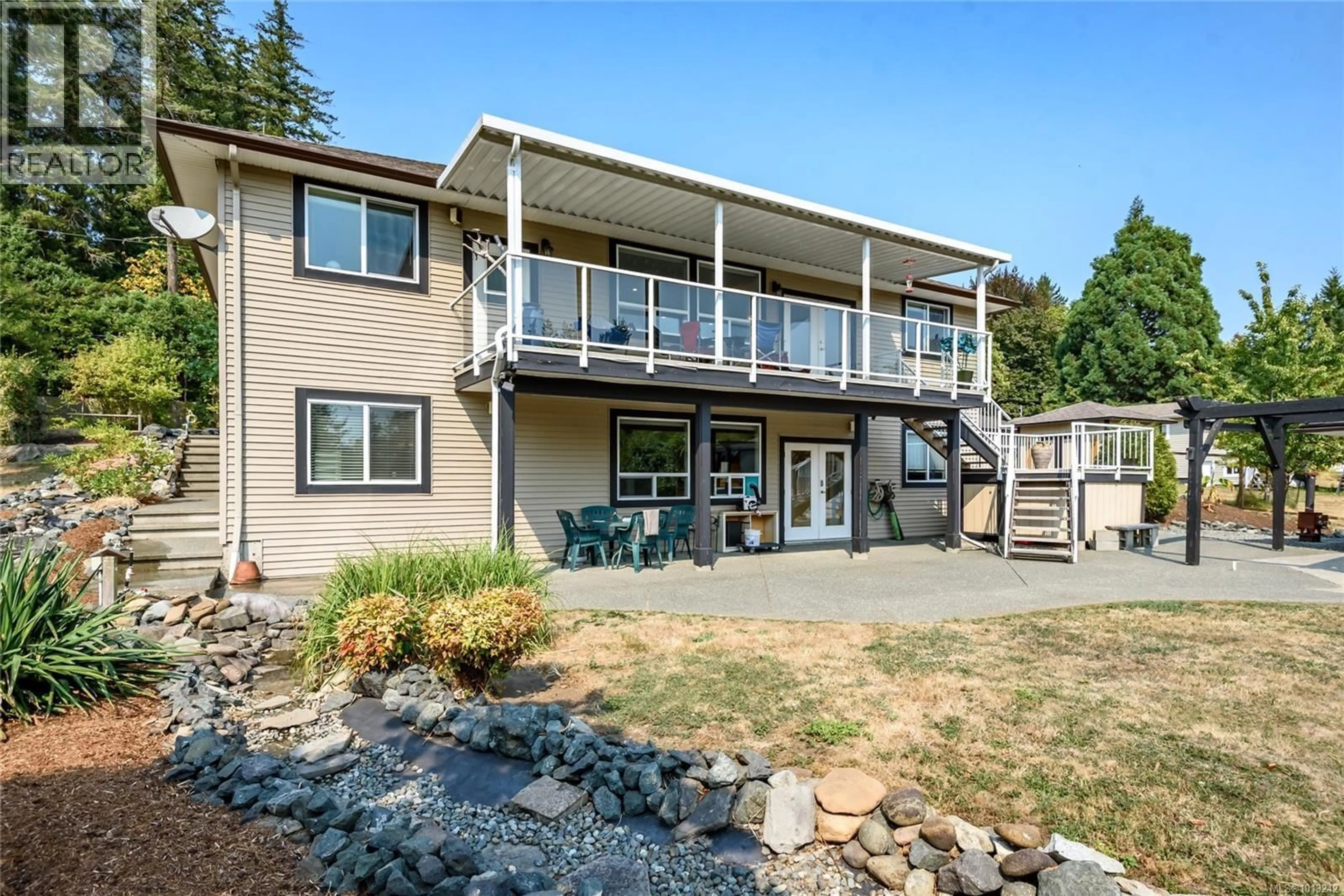 Home with vinyl exterior material, water/lake/river/ocean view for 2935 LUPTON ROAD, Courtenay British Columbia V9N3V2