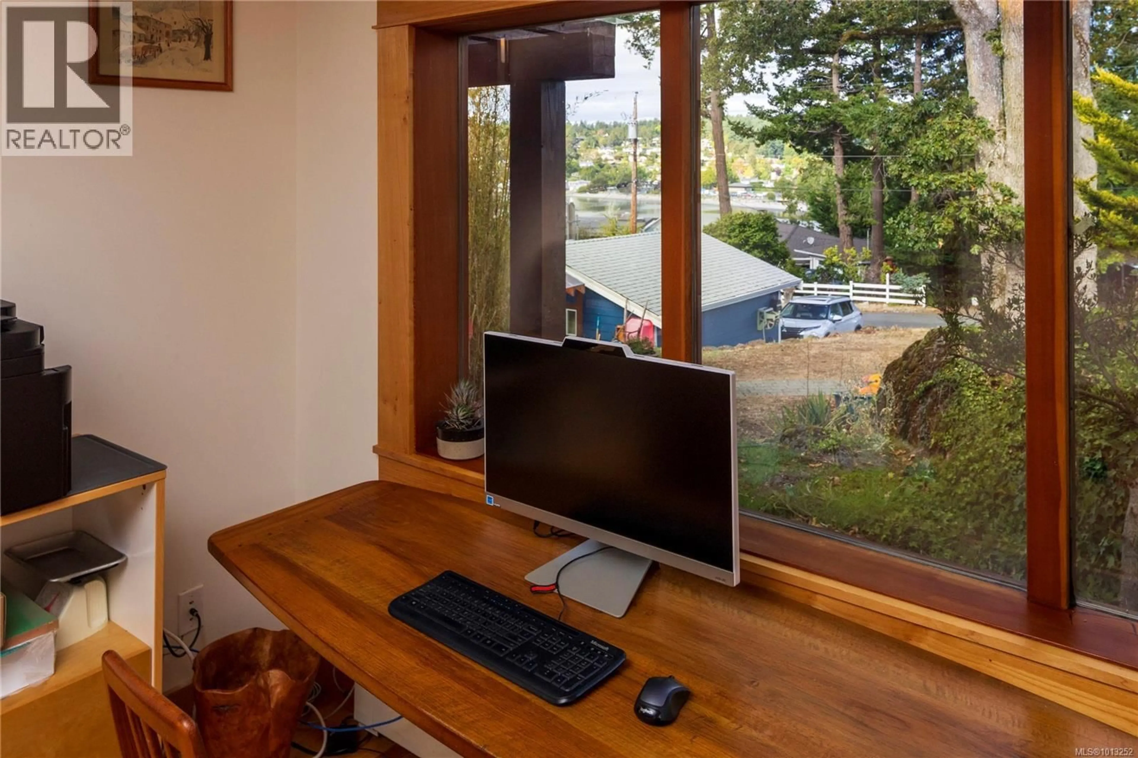 Unknown for 2710 SEA VIEW ROAD, Saanich British Columbia V8N1K8
