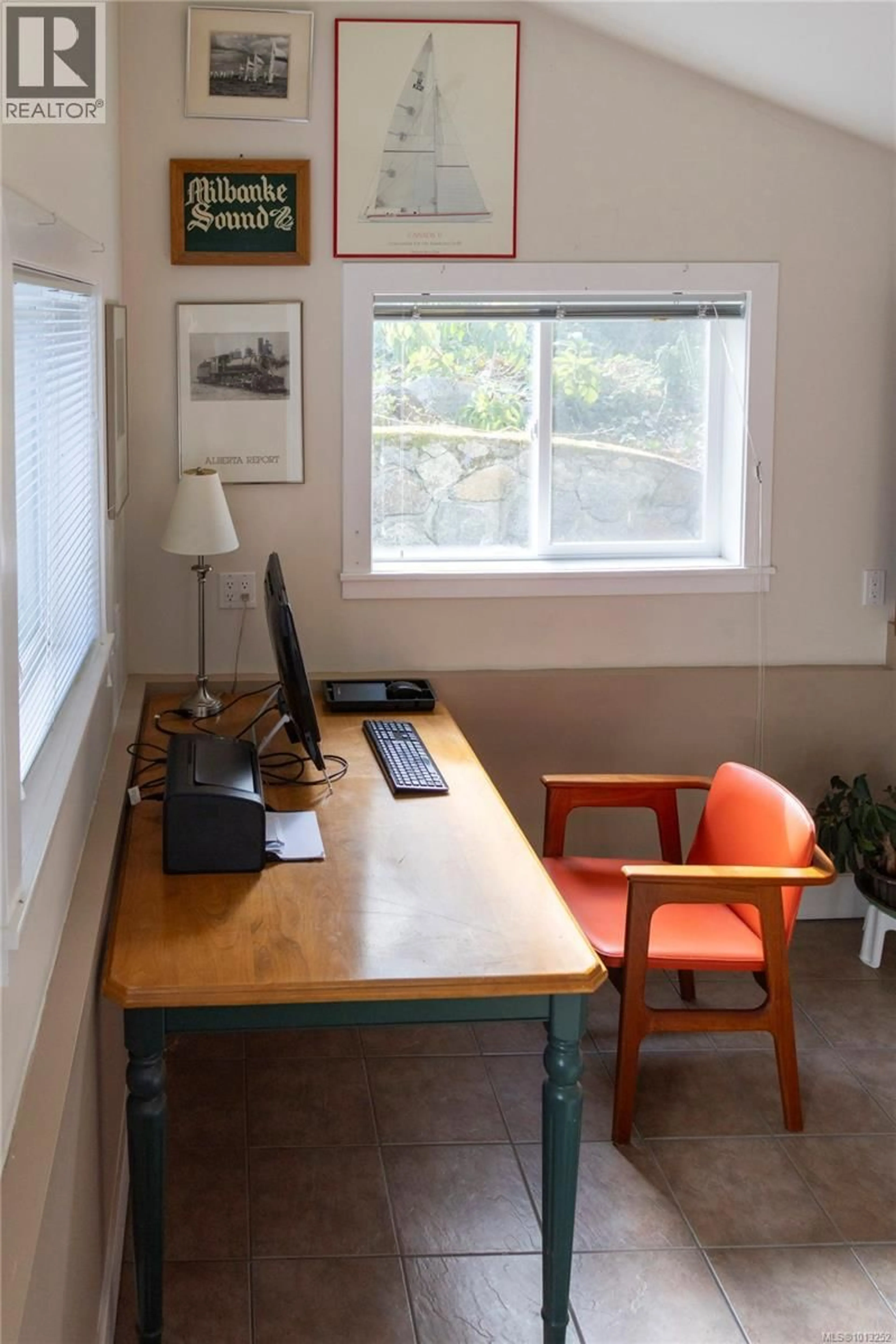 A pic of a room for 2710 SEA VIEW ROAD, Saanich British Columbia V8N1K8
